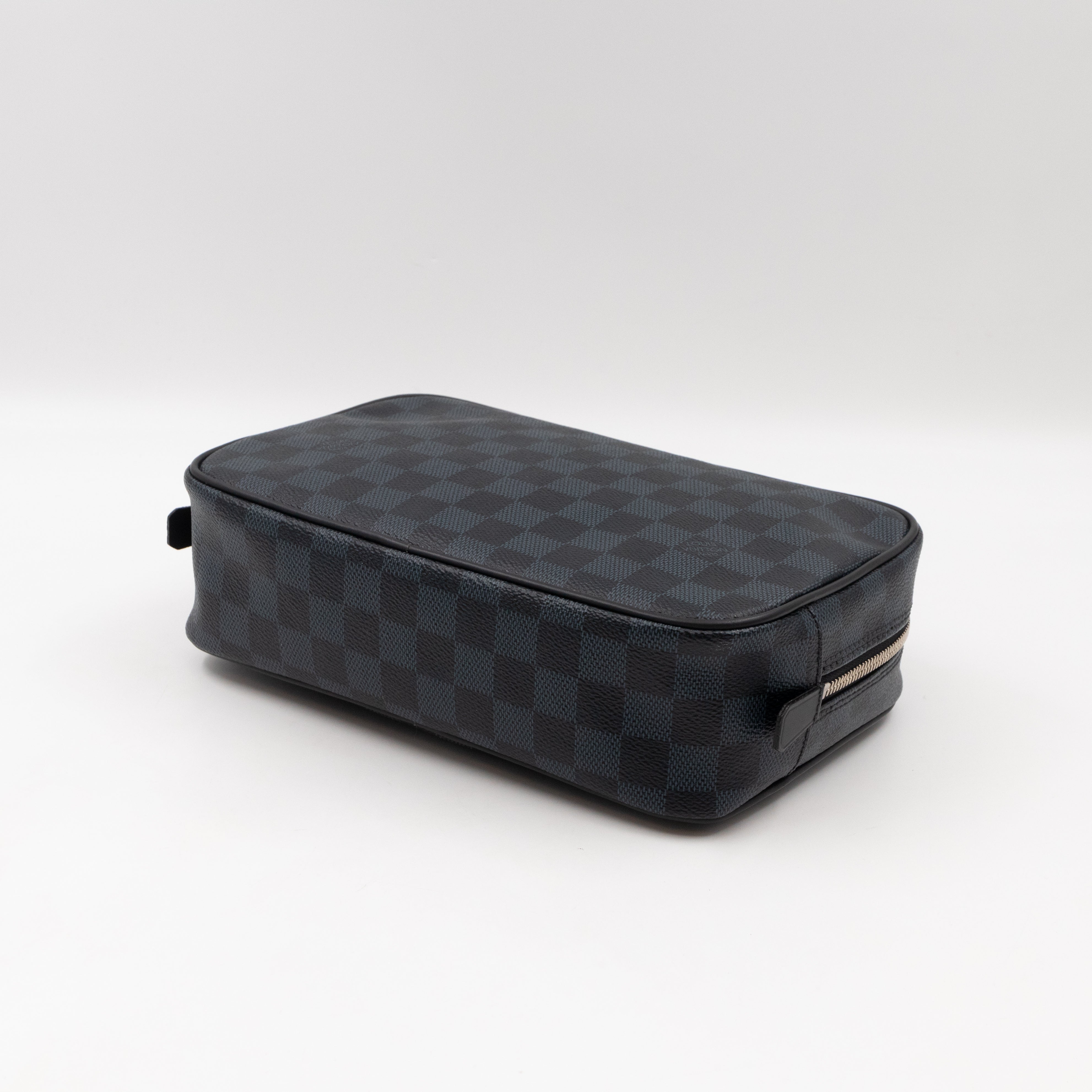 Toilet Pouch GM Damier Cobalt