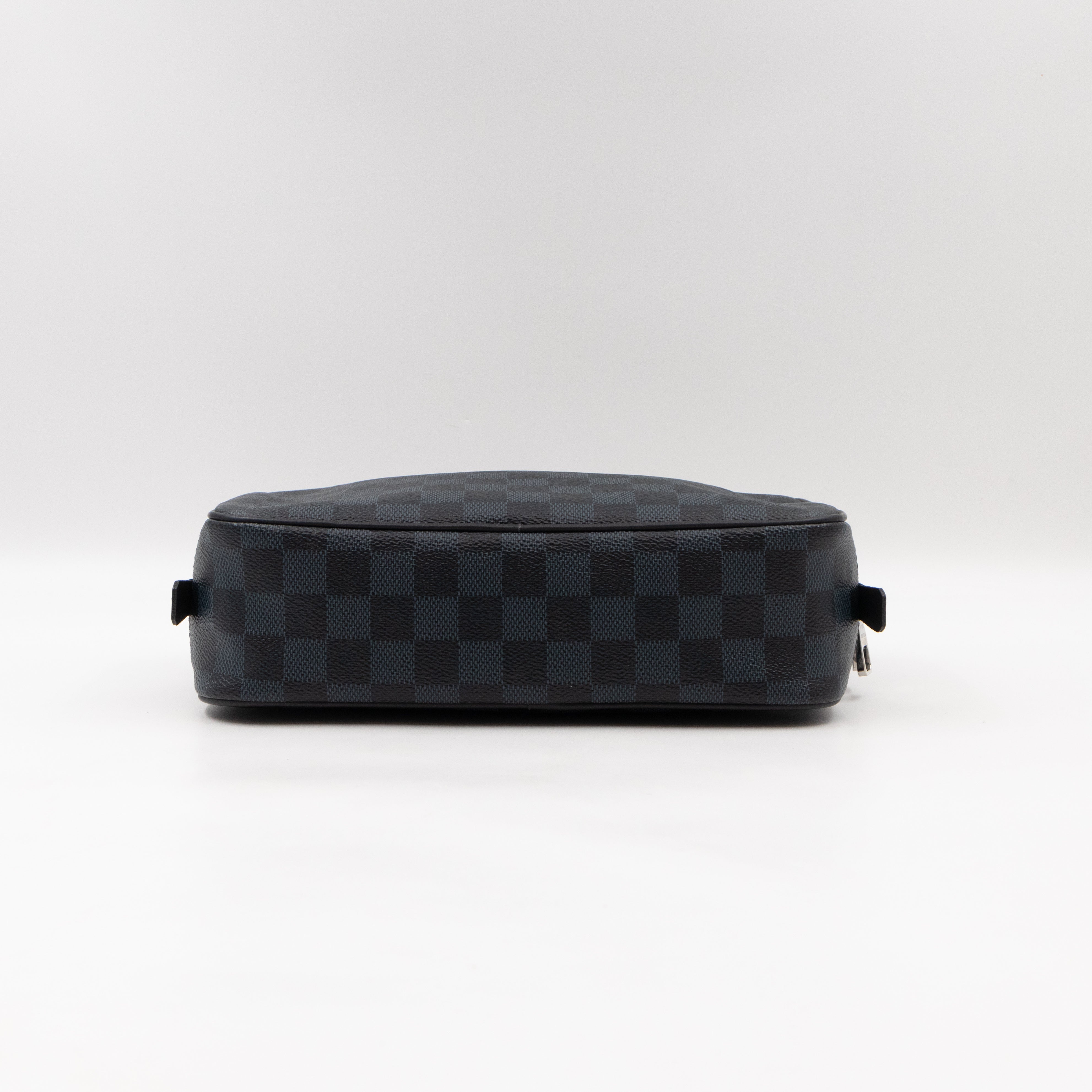 Toilet Pouch GM Damier Cobalt