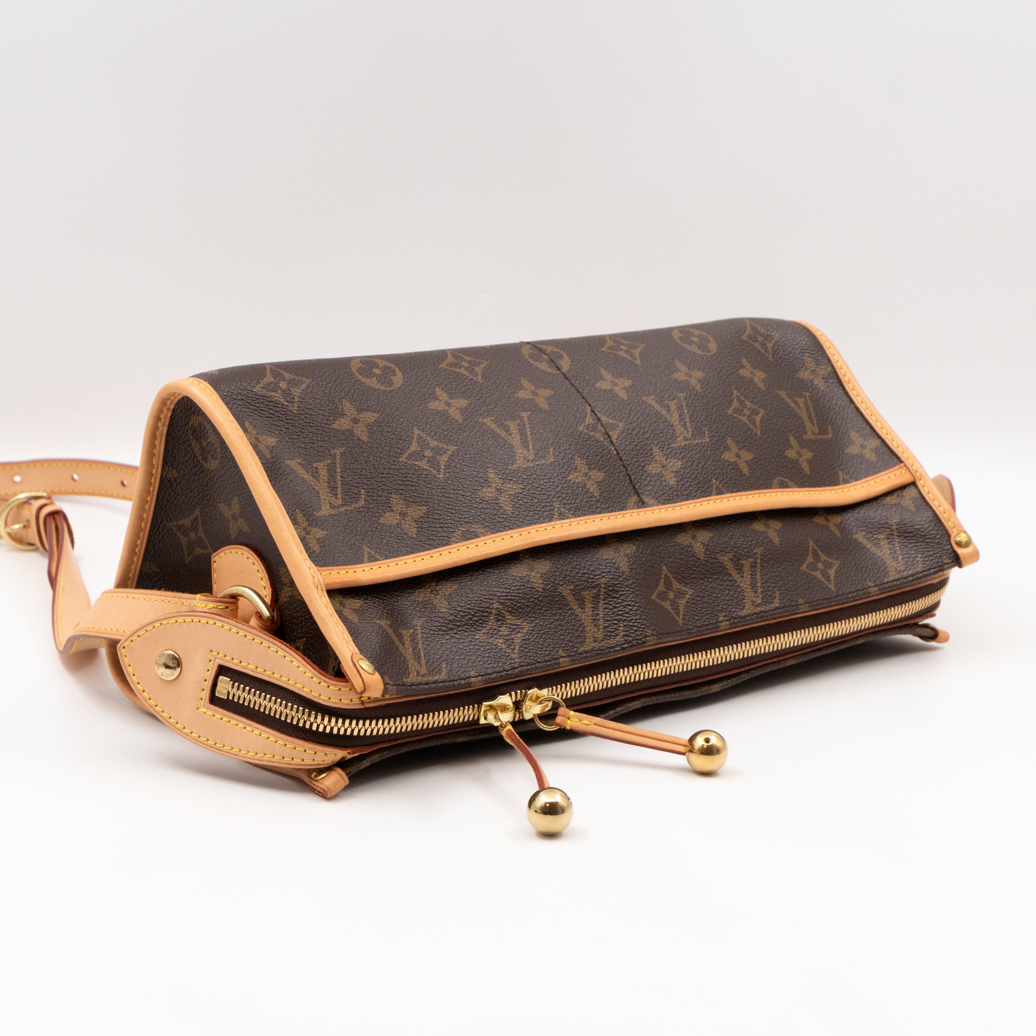 Popincourt Long Monogram