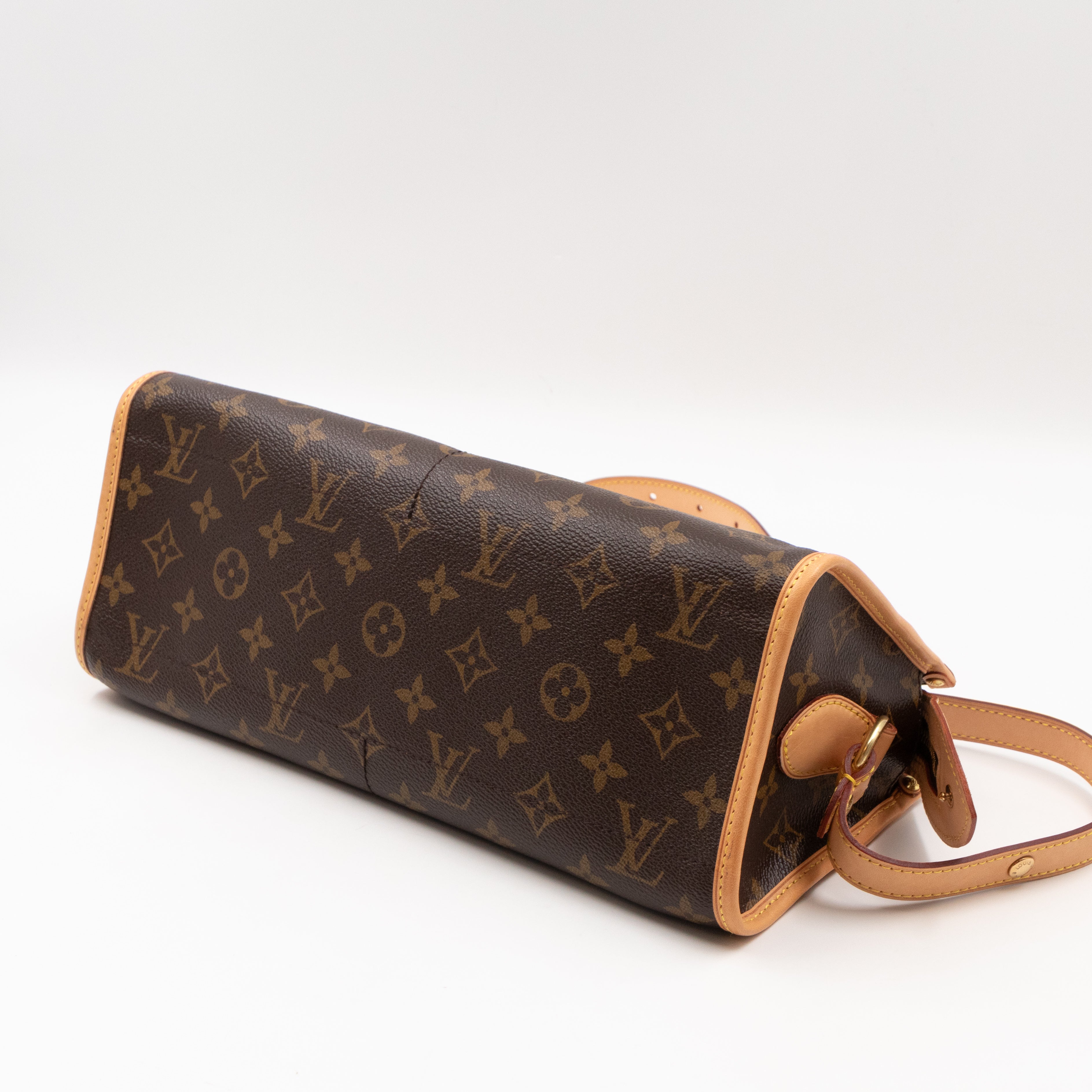 Popincourt Long Monogram