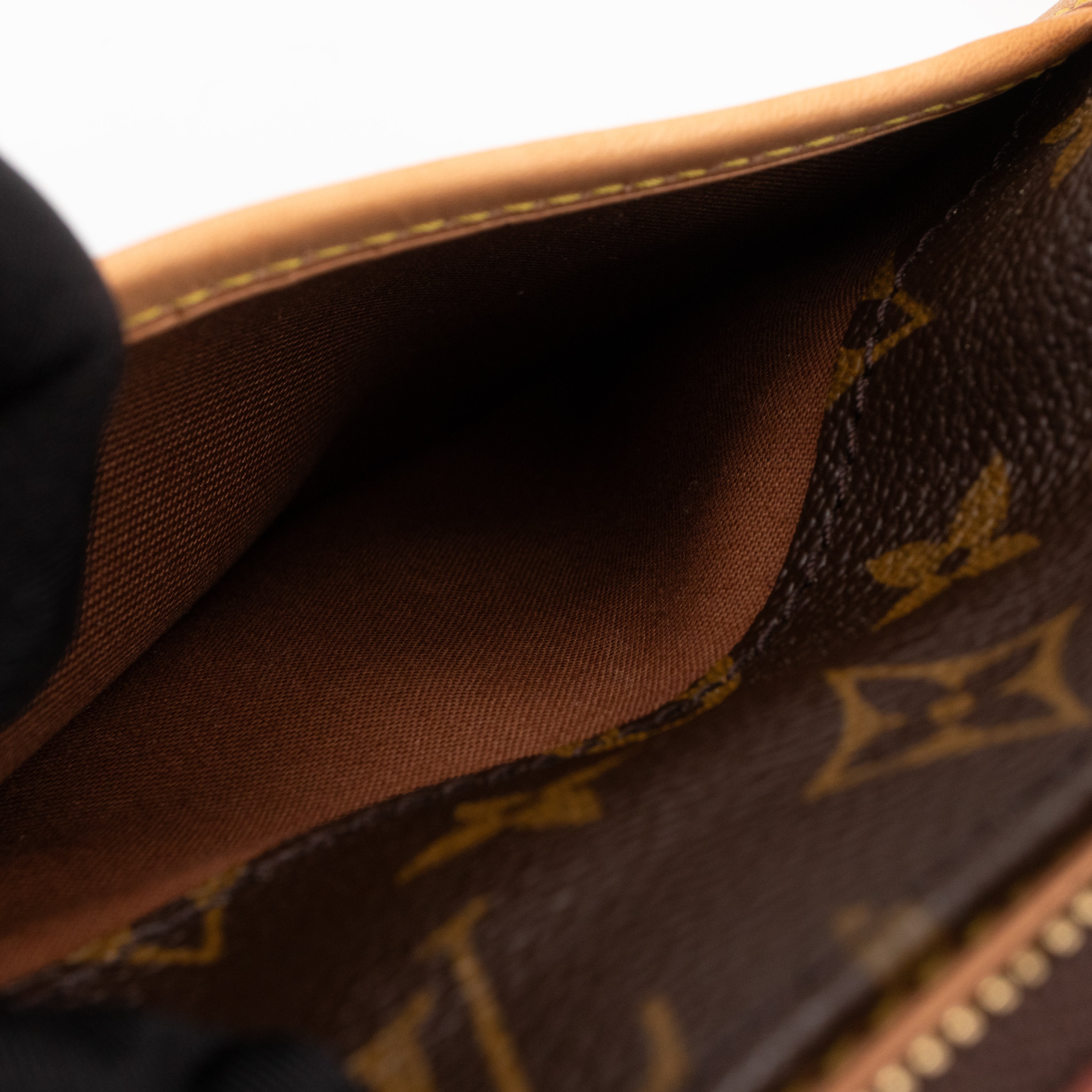 Popincourt Long Monogram