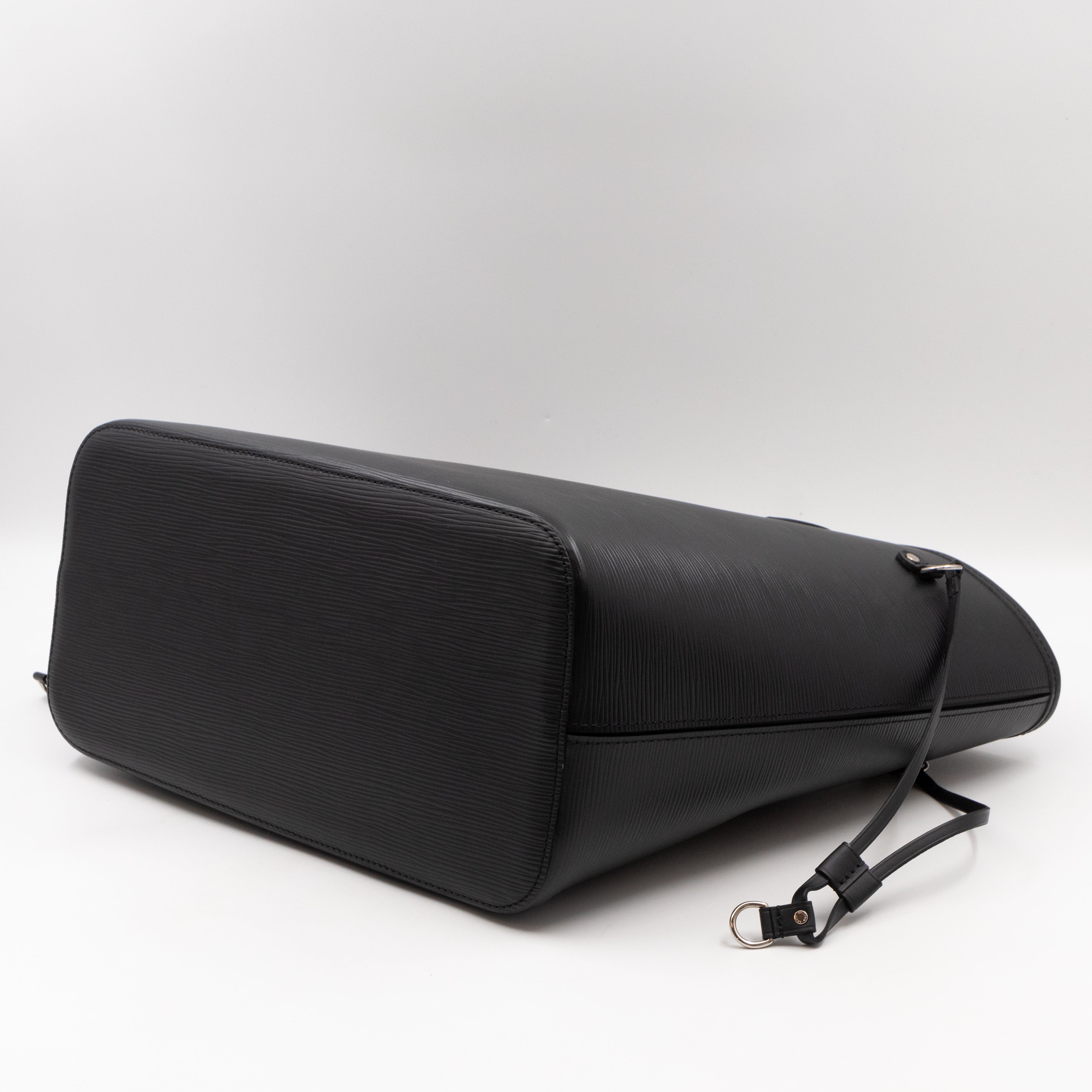 Neverfull MM Black Epi Leather