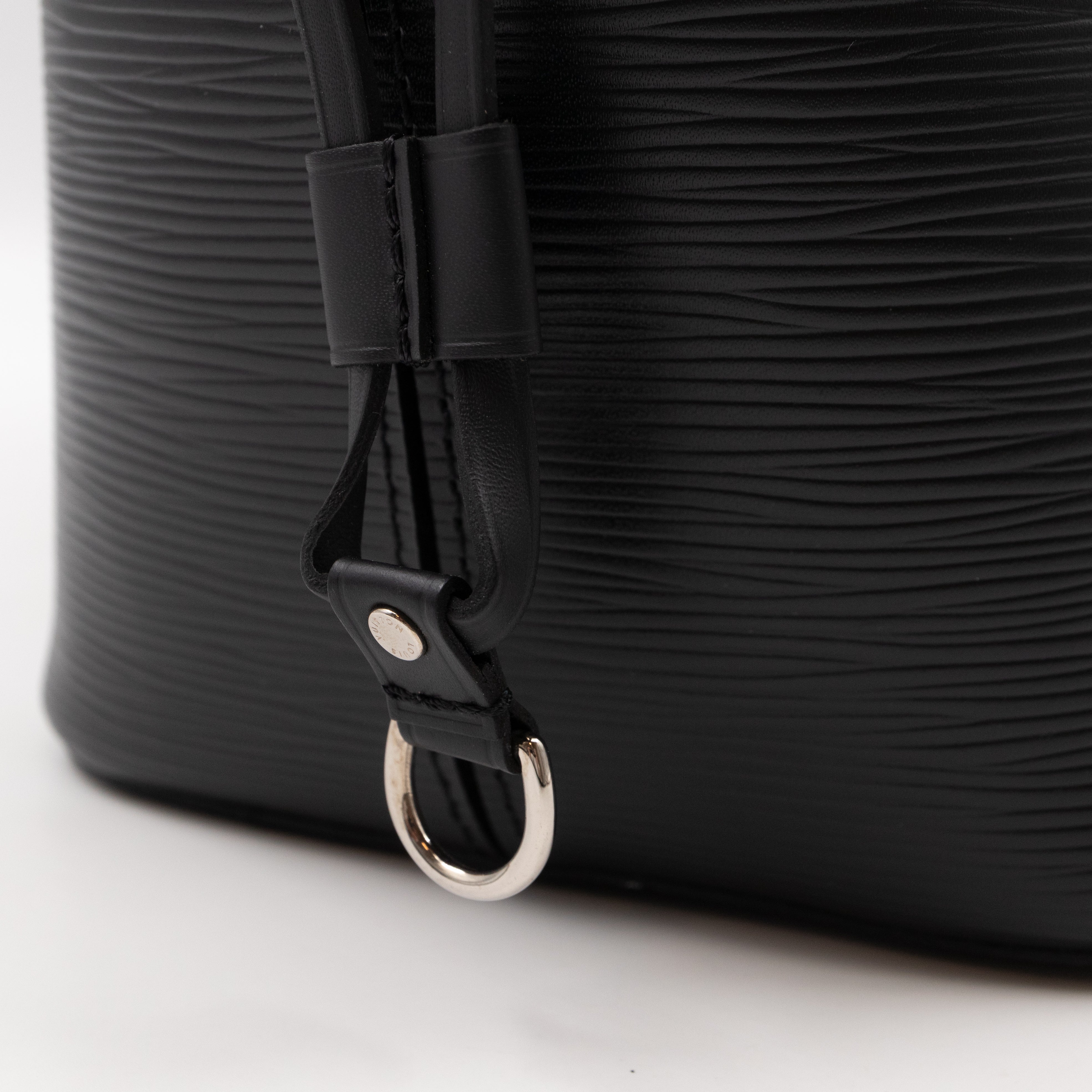 Neverfull MM Black Epi Leather