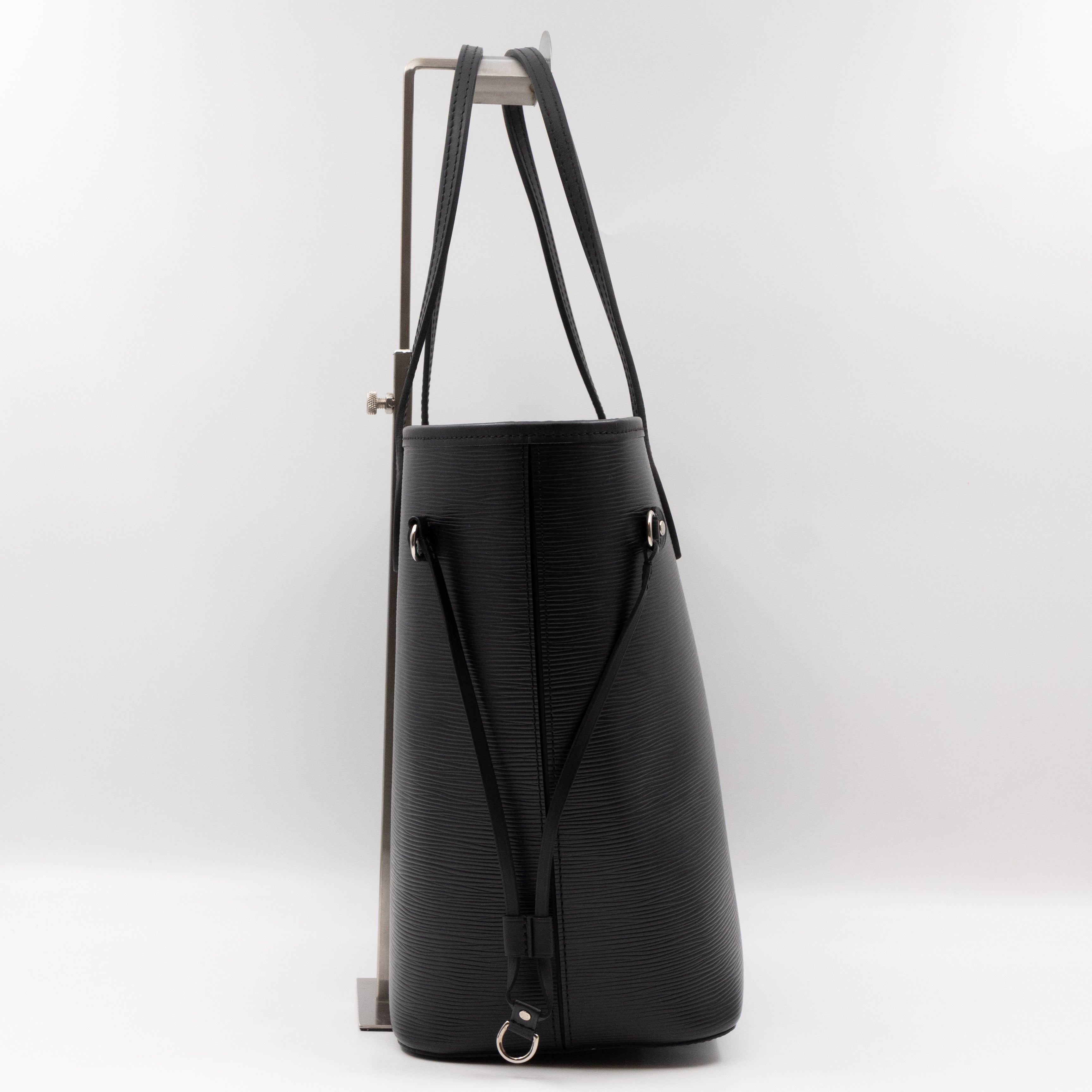 Neverfull MM Black Epi Leather