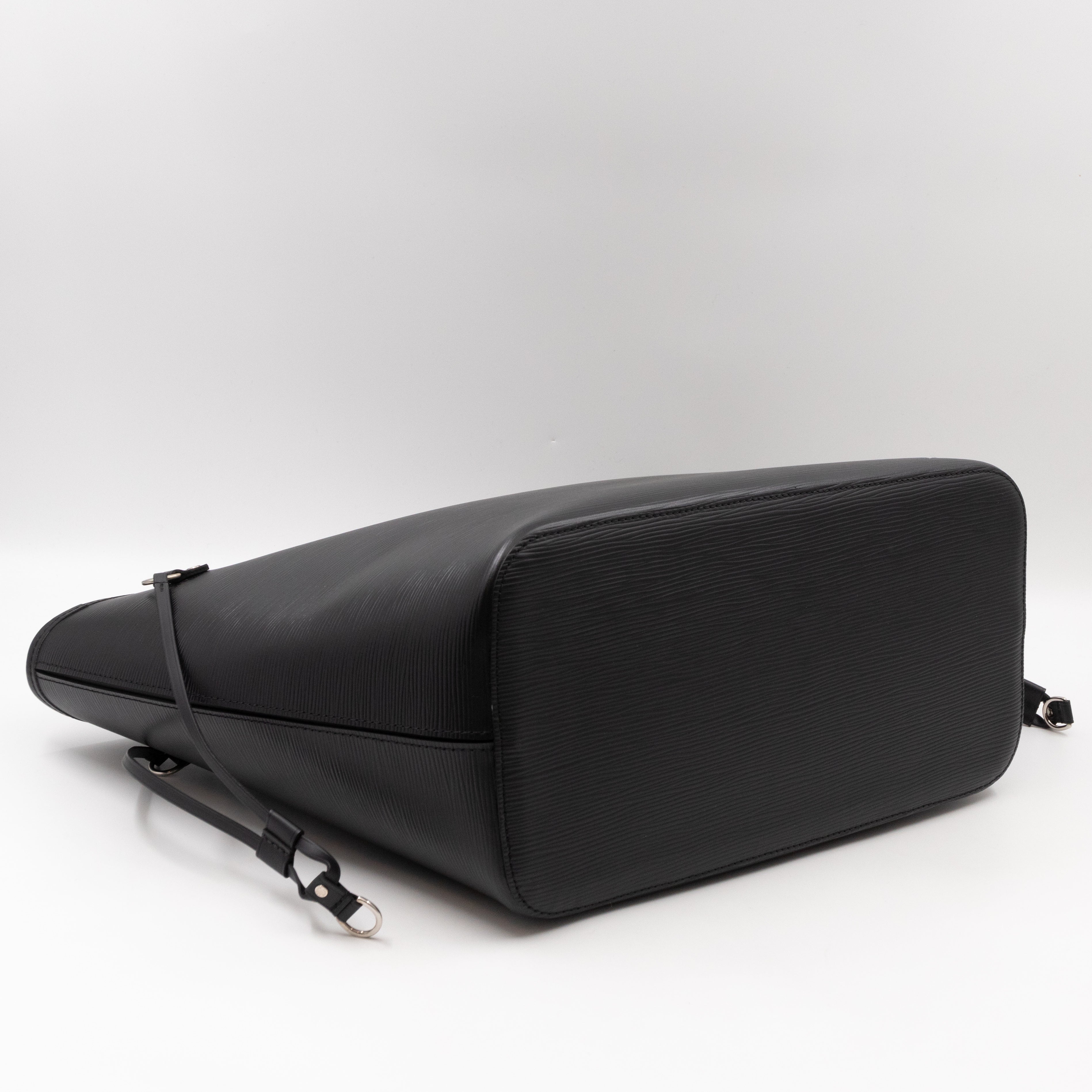 Neverfull MM Black Epi Leather