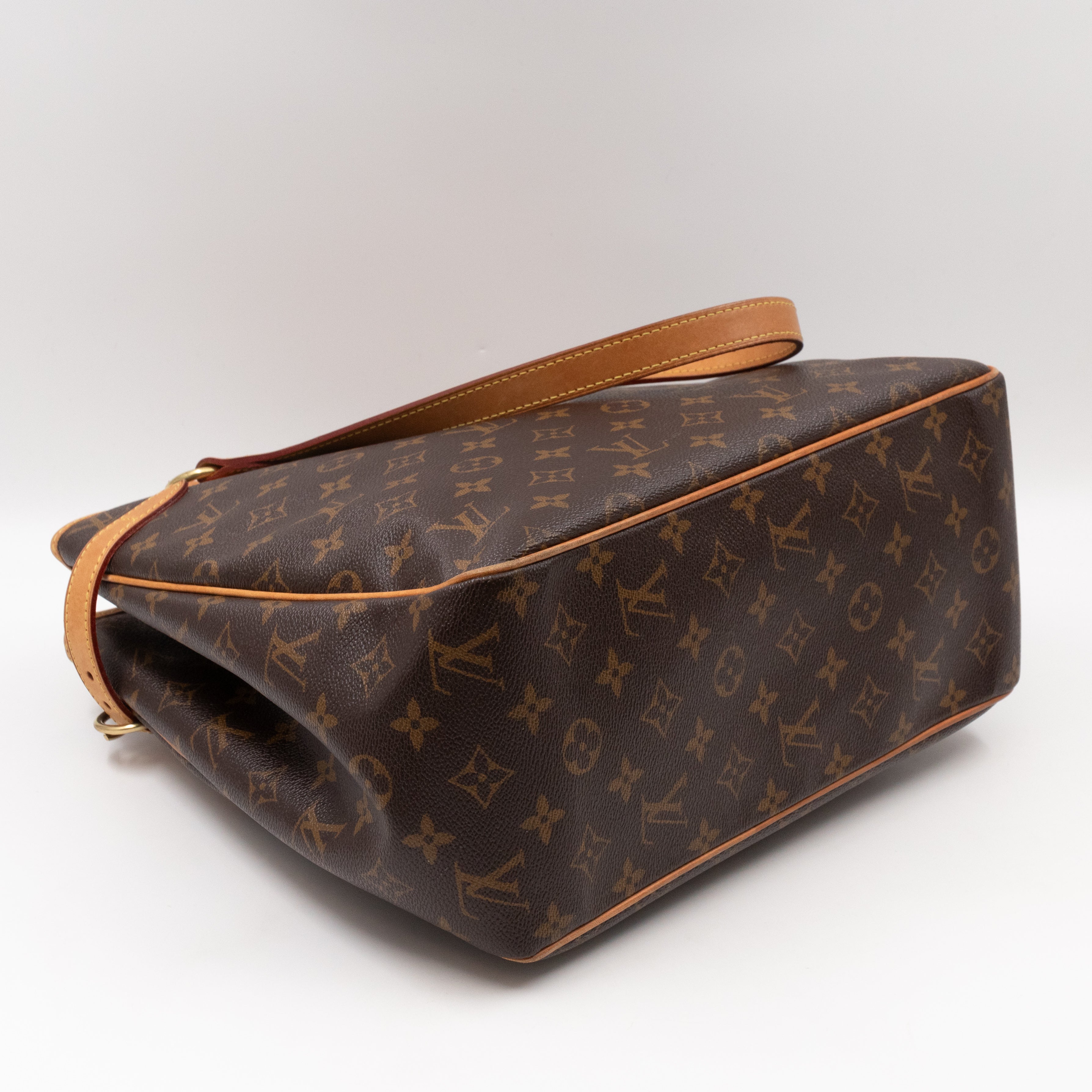 Batignolles Vertical Monogram