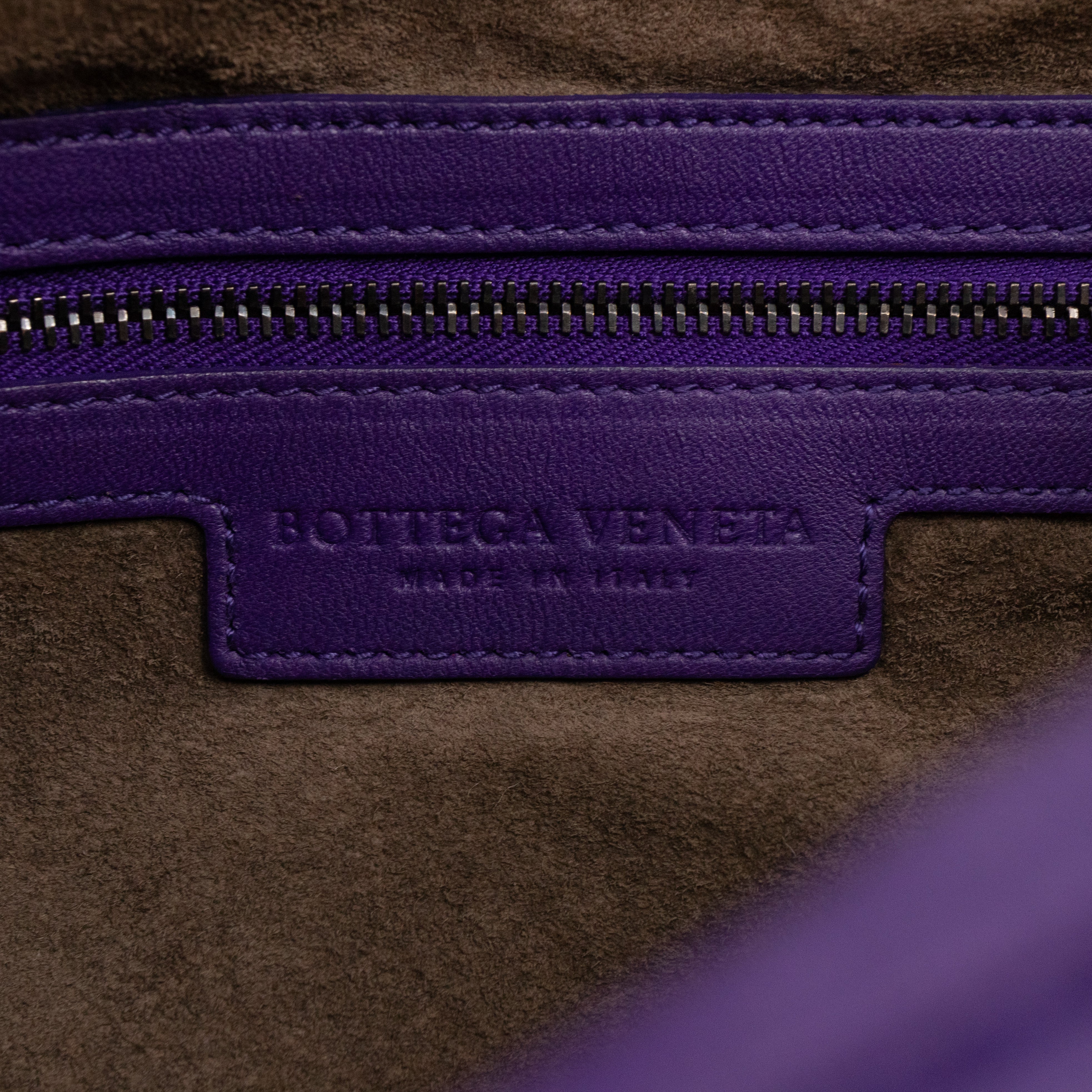 Veneta Hobo Bag Small Intrecciato Purple Leather