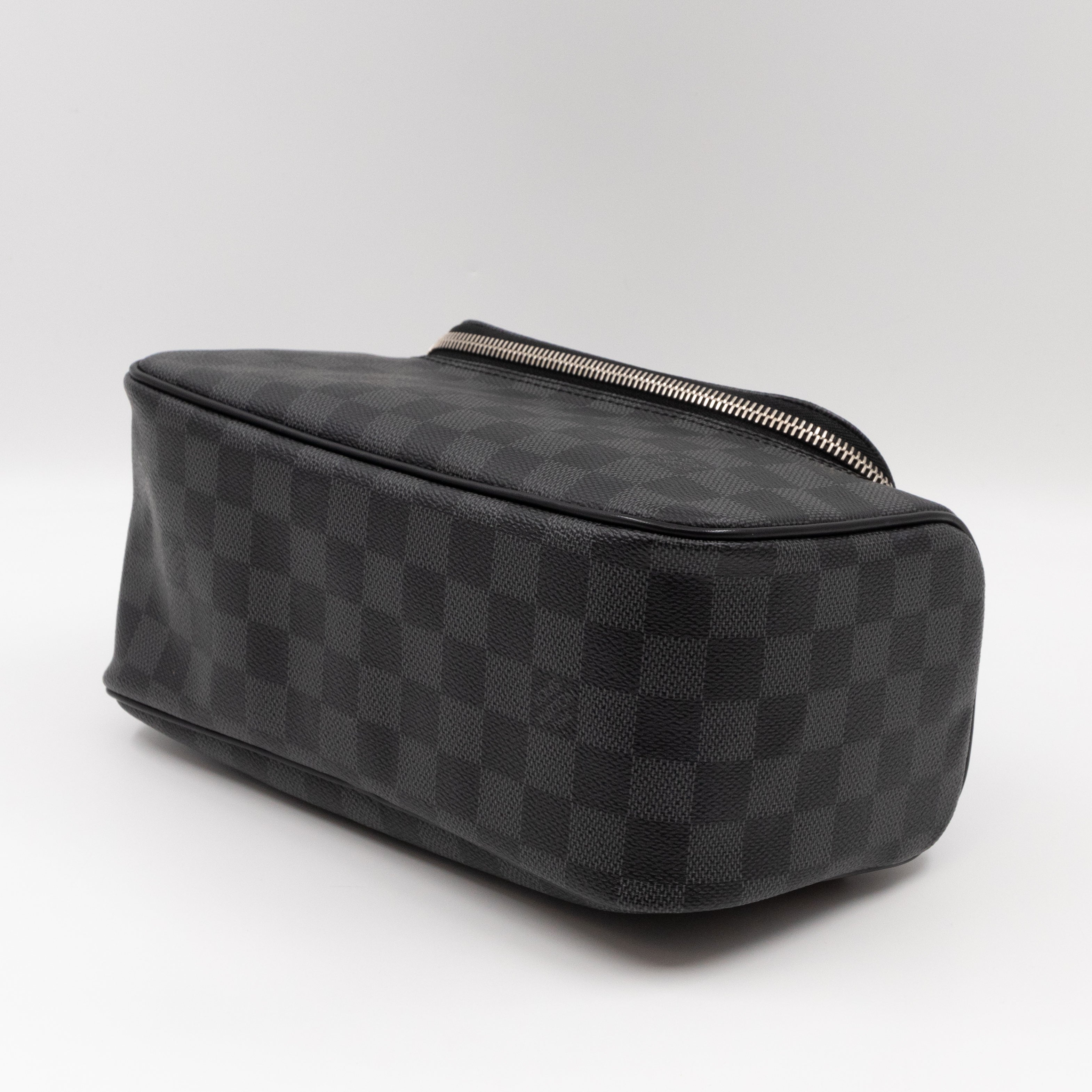 Toiletry Pouch Damier Graphite