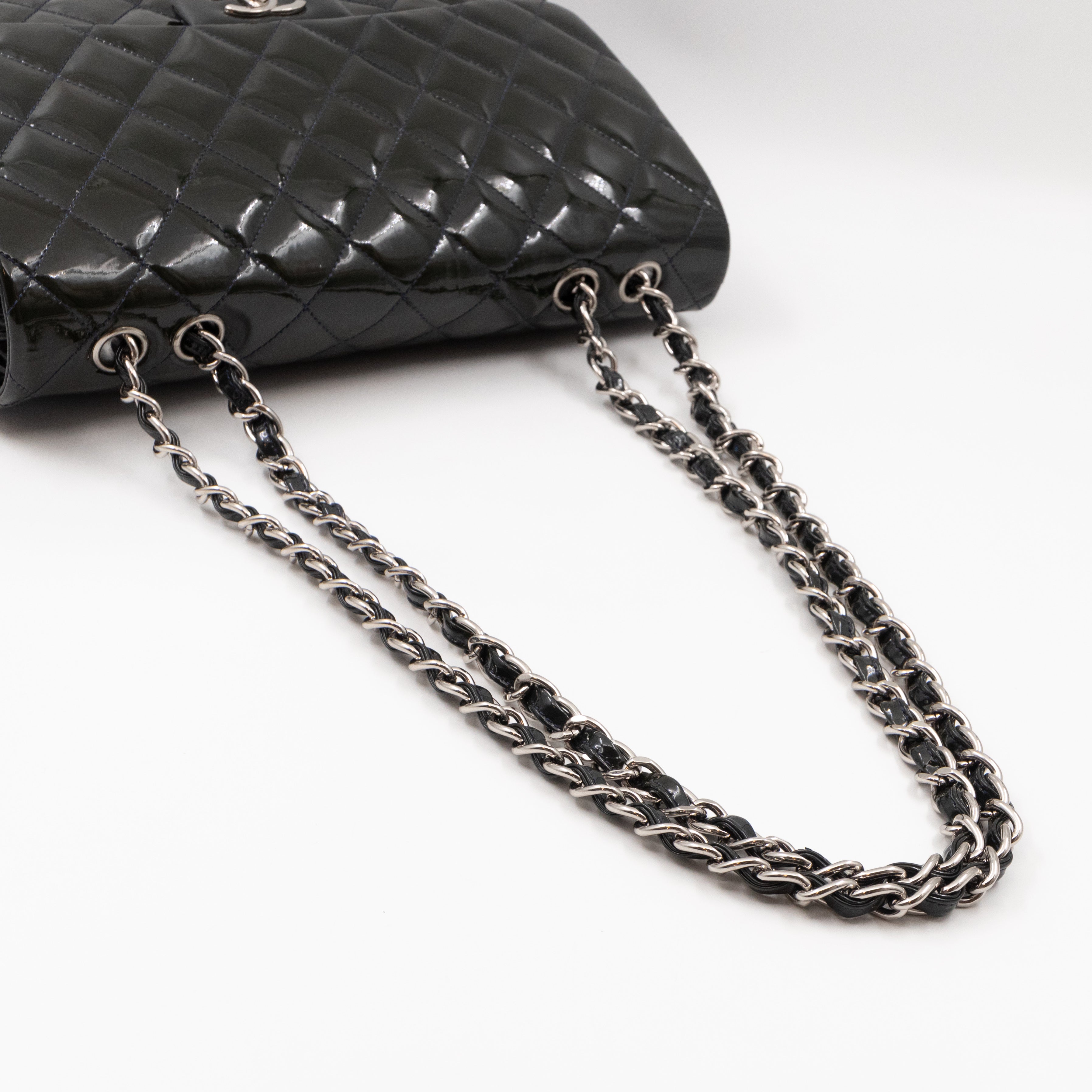 Classic Single Flap Jumbo Navy Blue Patent Leather