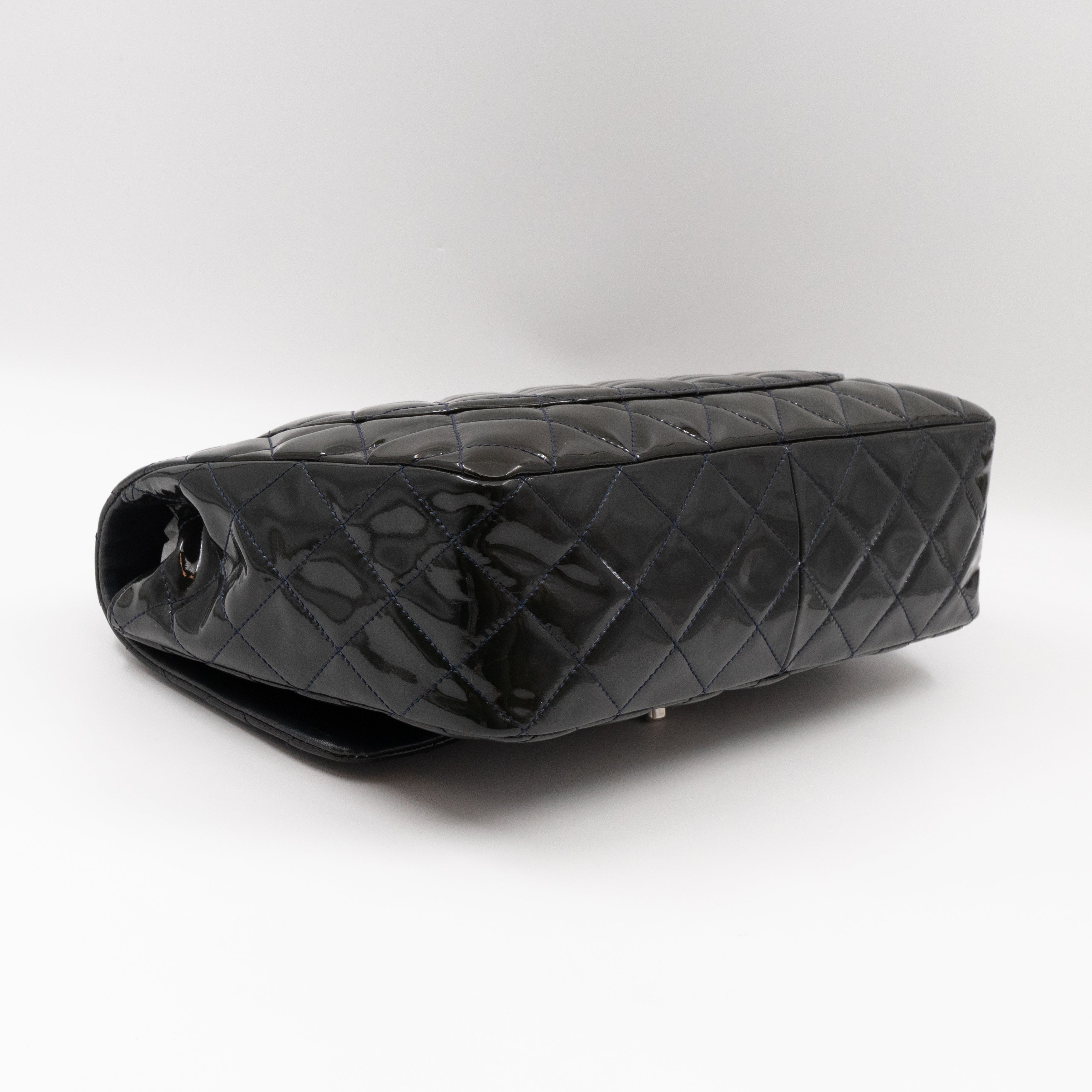 Classic Single Flap Jumbo Navy Blue Patent Leather