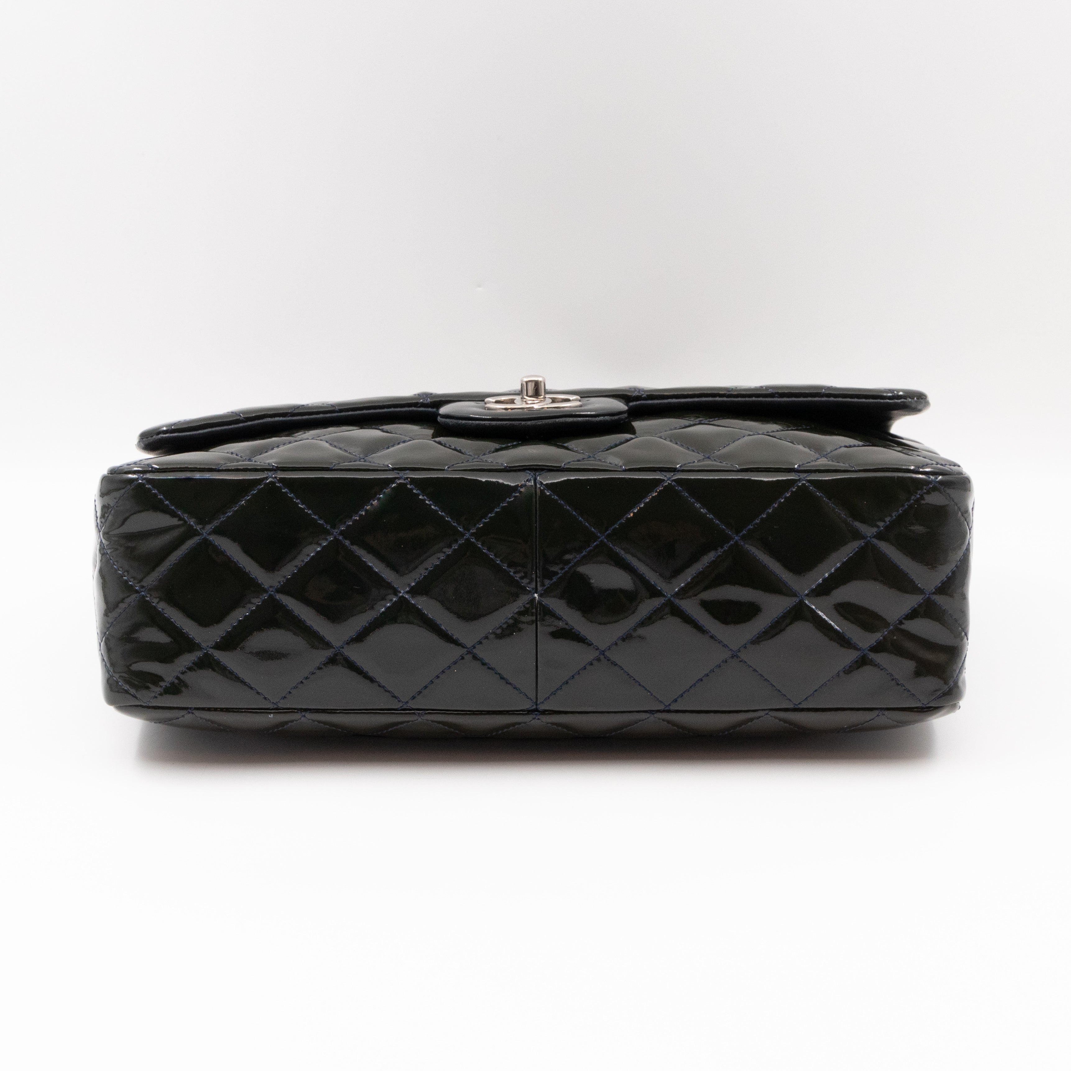 Classic Single Flap Jumbo Navy Blue Patent Leather