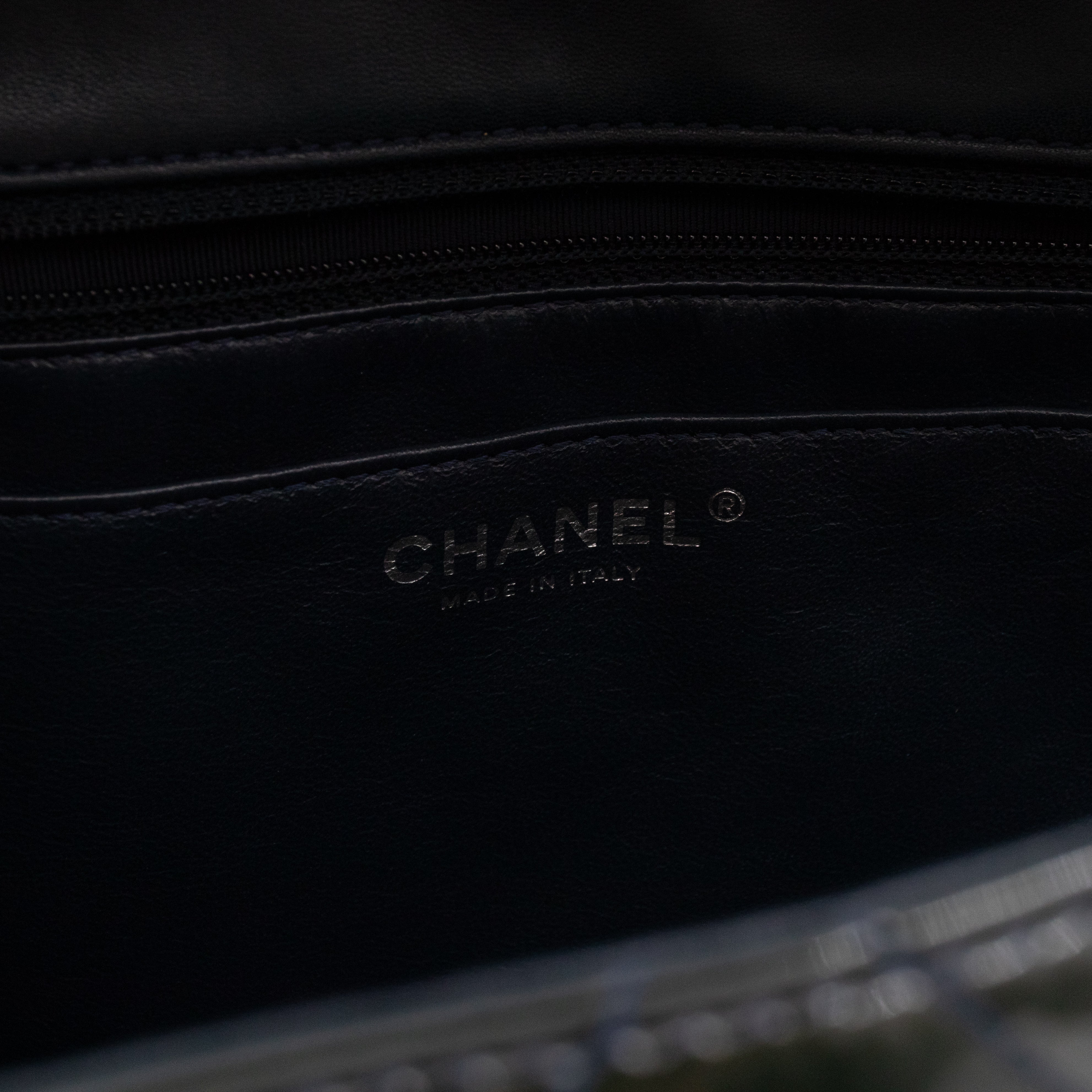 Classic Single Flap Jumbo Navy Blue Patent Leather