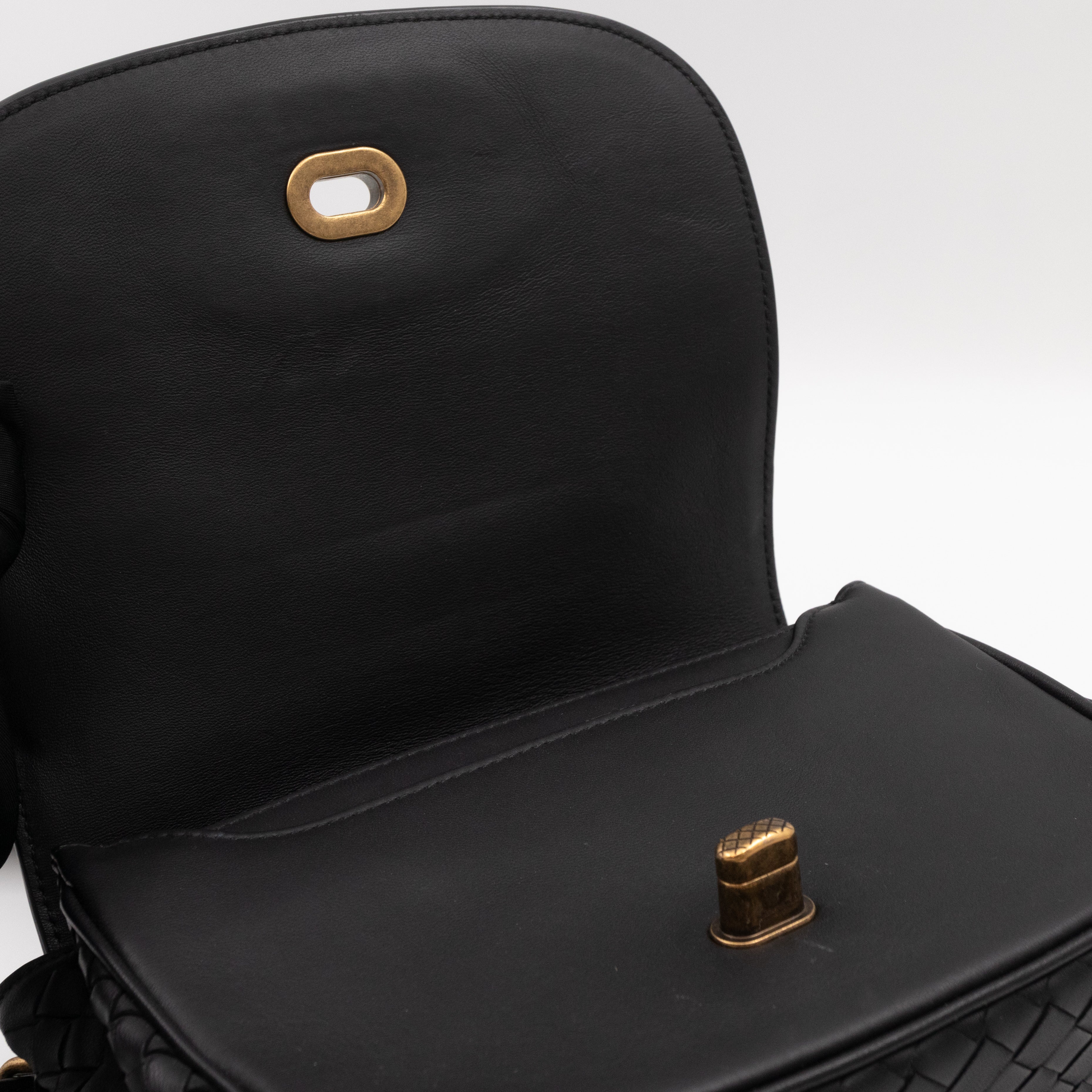 Luna Crossbody Bag Intrecciato Black Leather