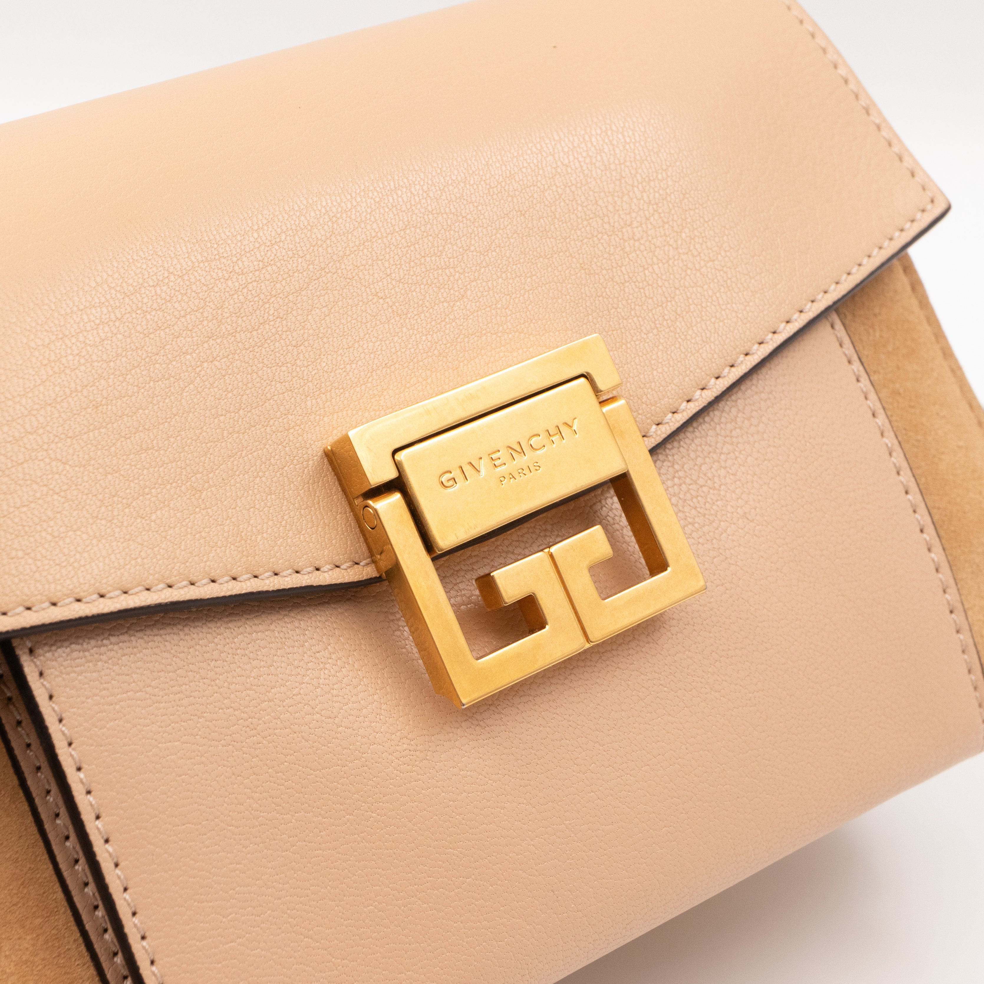 GV3 Small Crossbody Bag Beige Leather