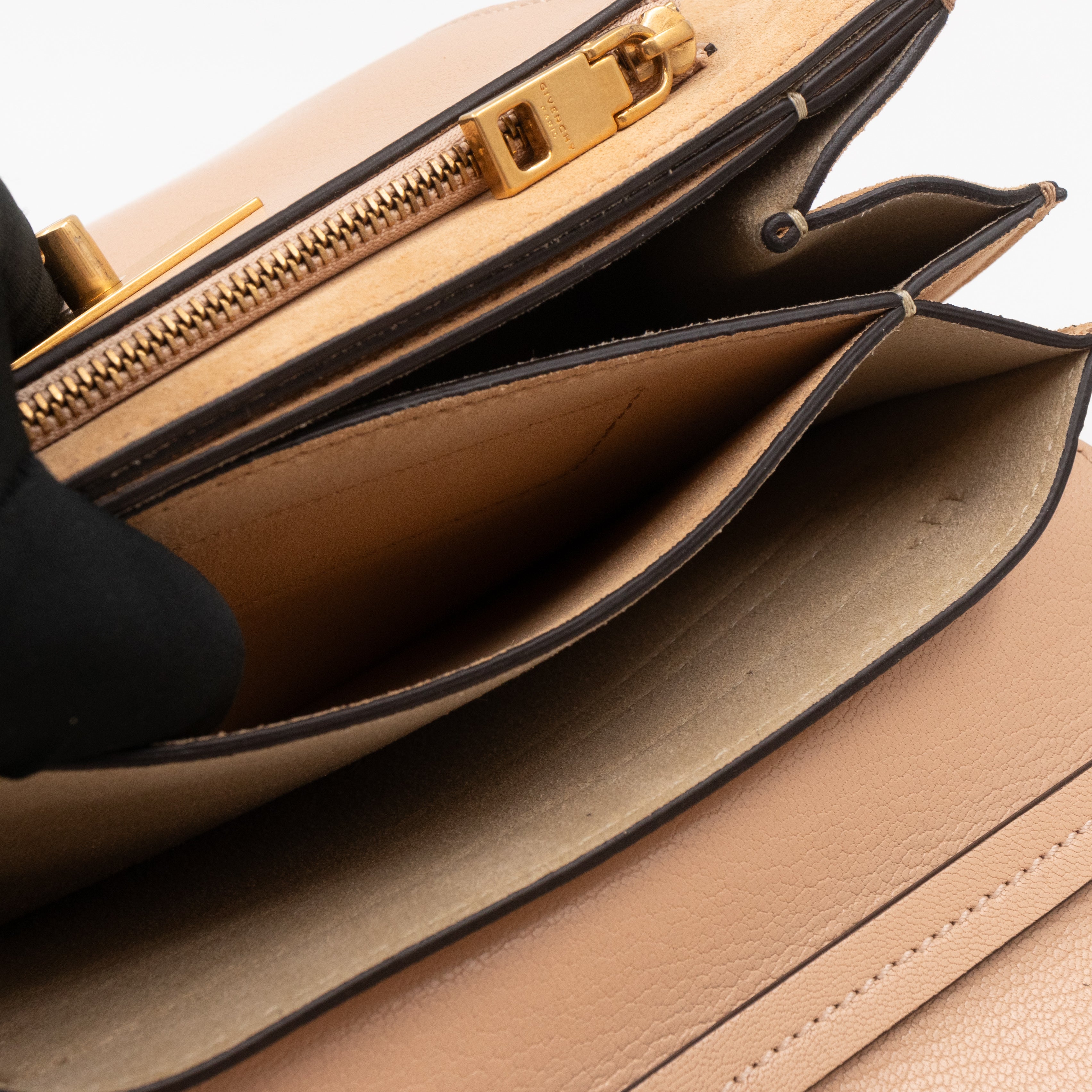 GV3 Small Crossbody Bag Beige Leather