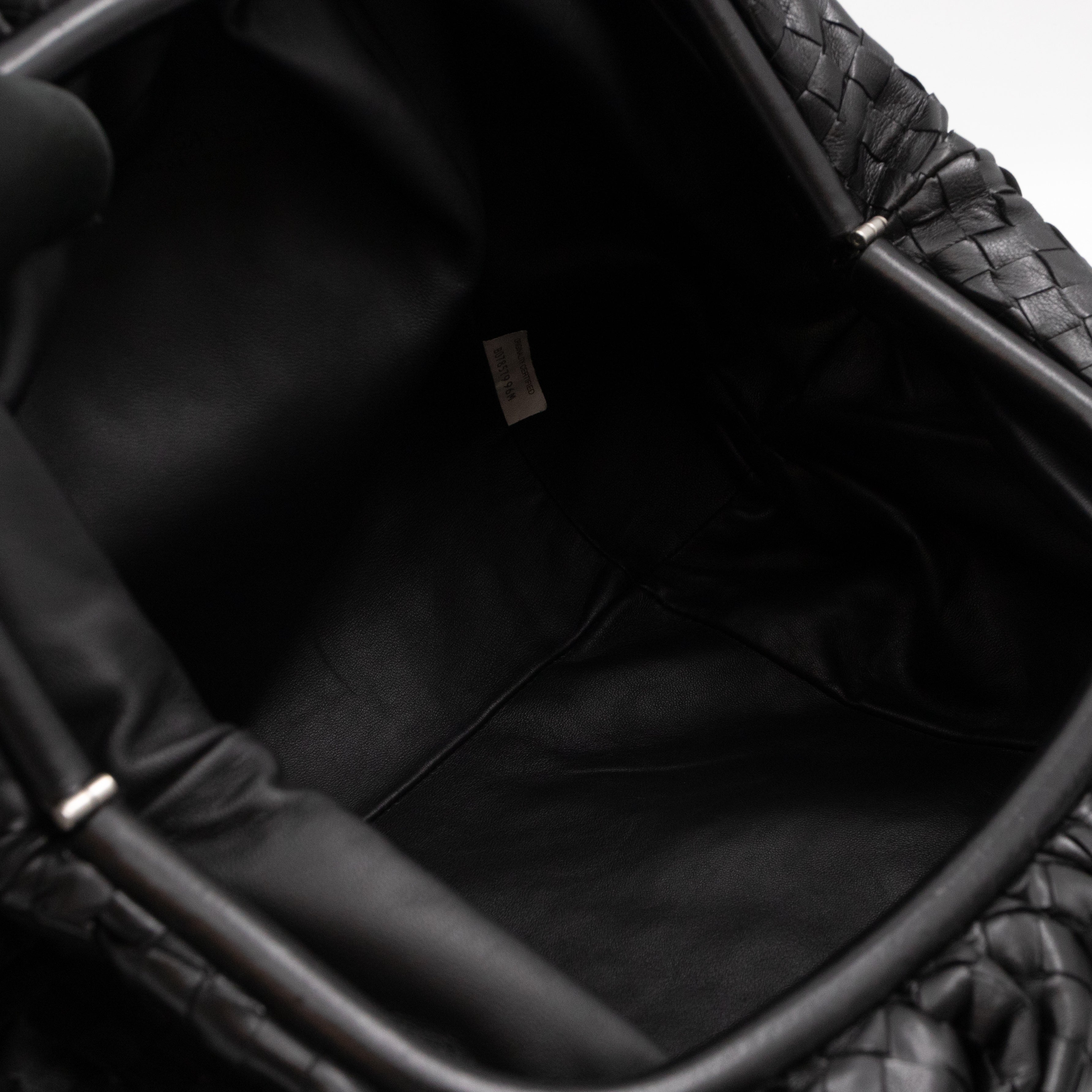 Pouch Clutch Intrecciato black Leather