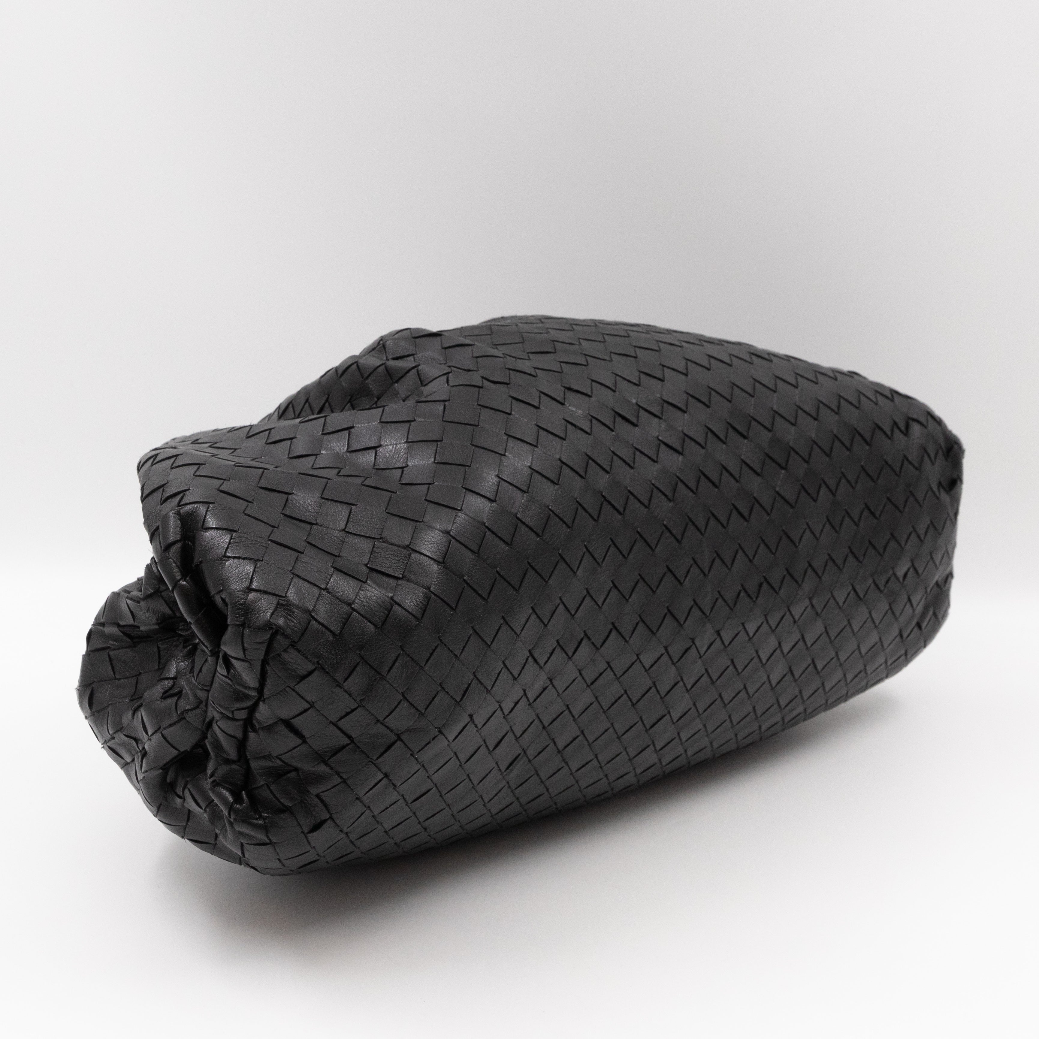 Pouch Clutch Intrecciato black Leather