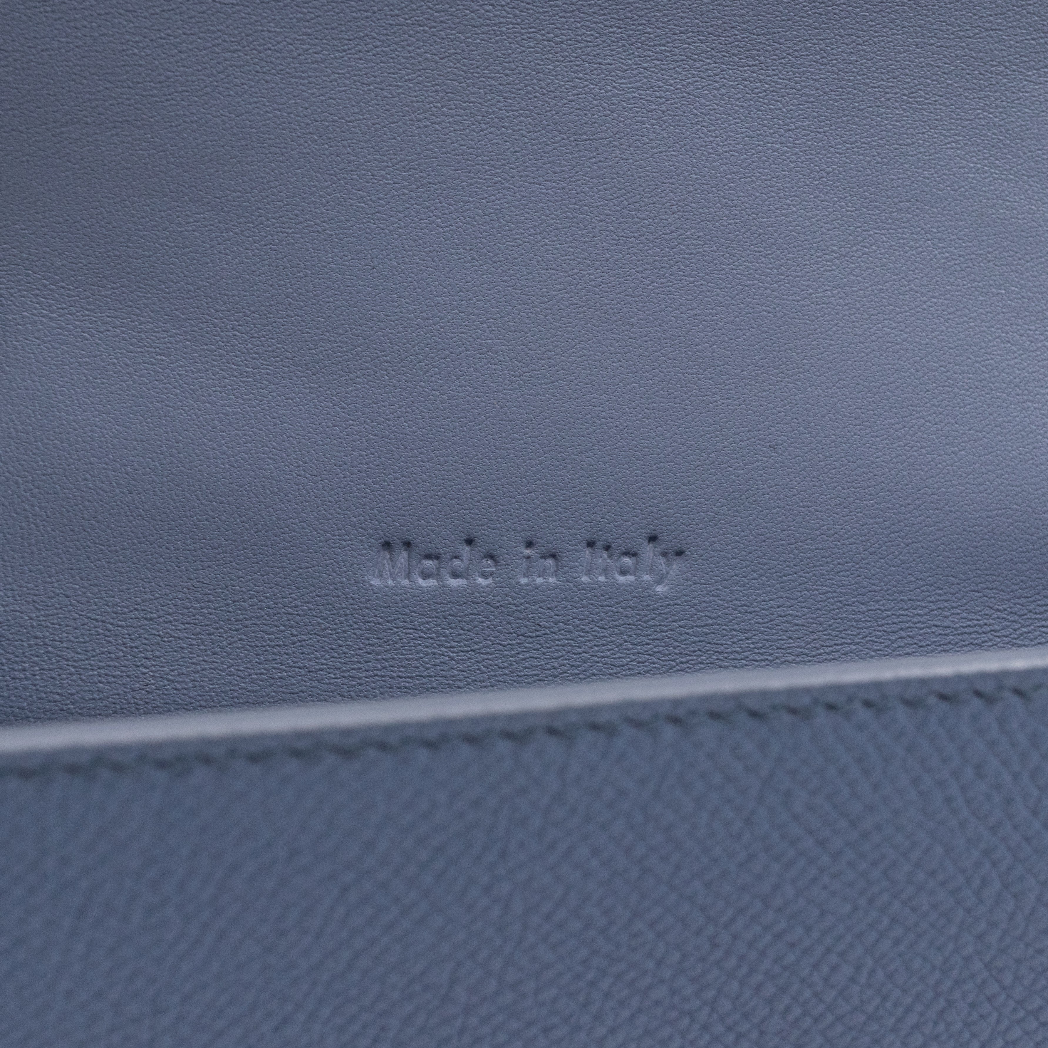 Trotteur Bag Medium Light Blue Grained Calfskin Leather