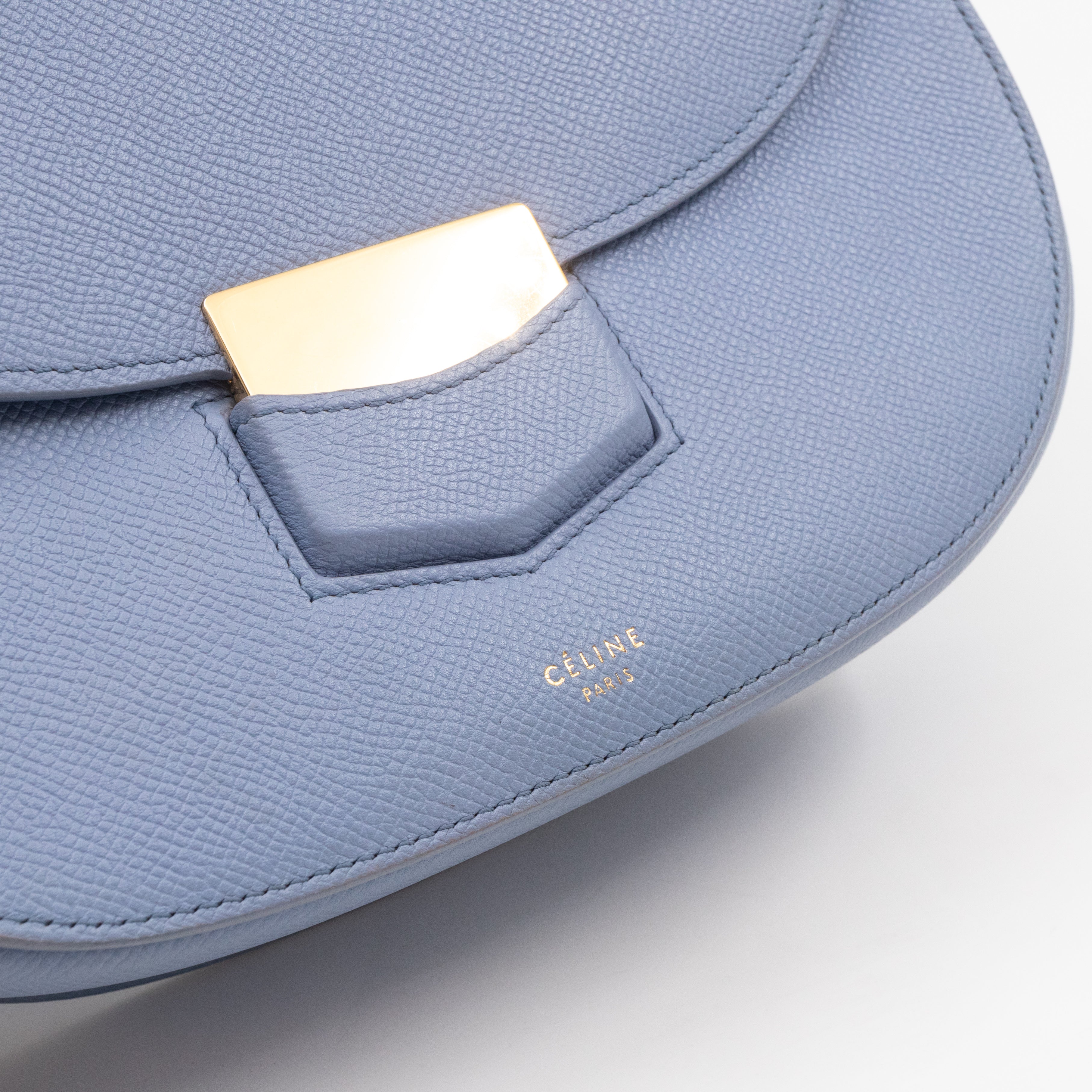 Trotteur Bag Medium Light Blue Grained Calfskin Leather