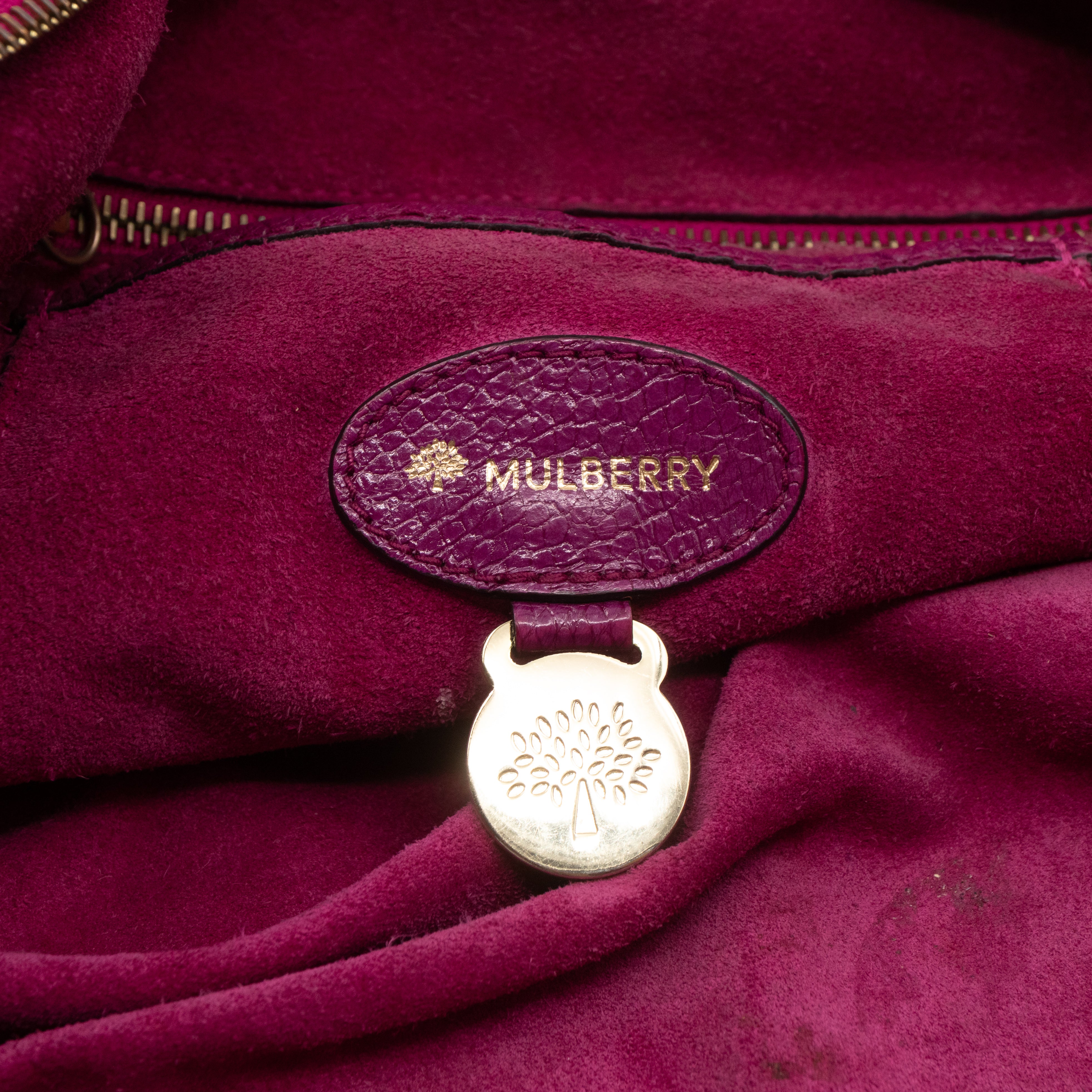 Daria Hobo XL Fuchsia Ostrich Leather