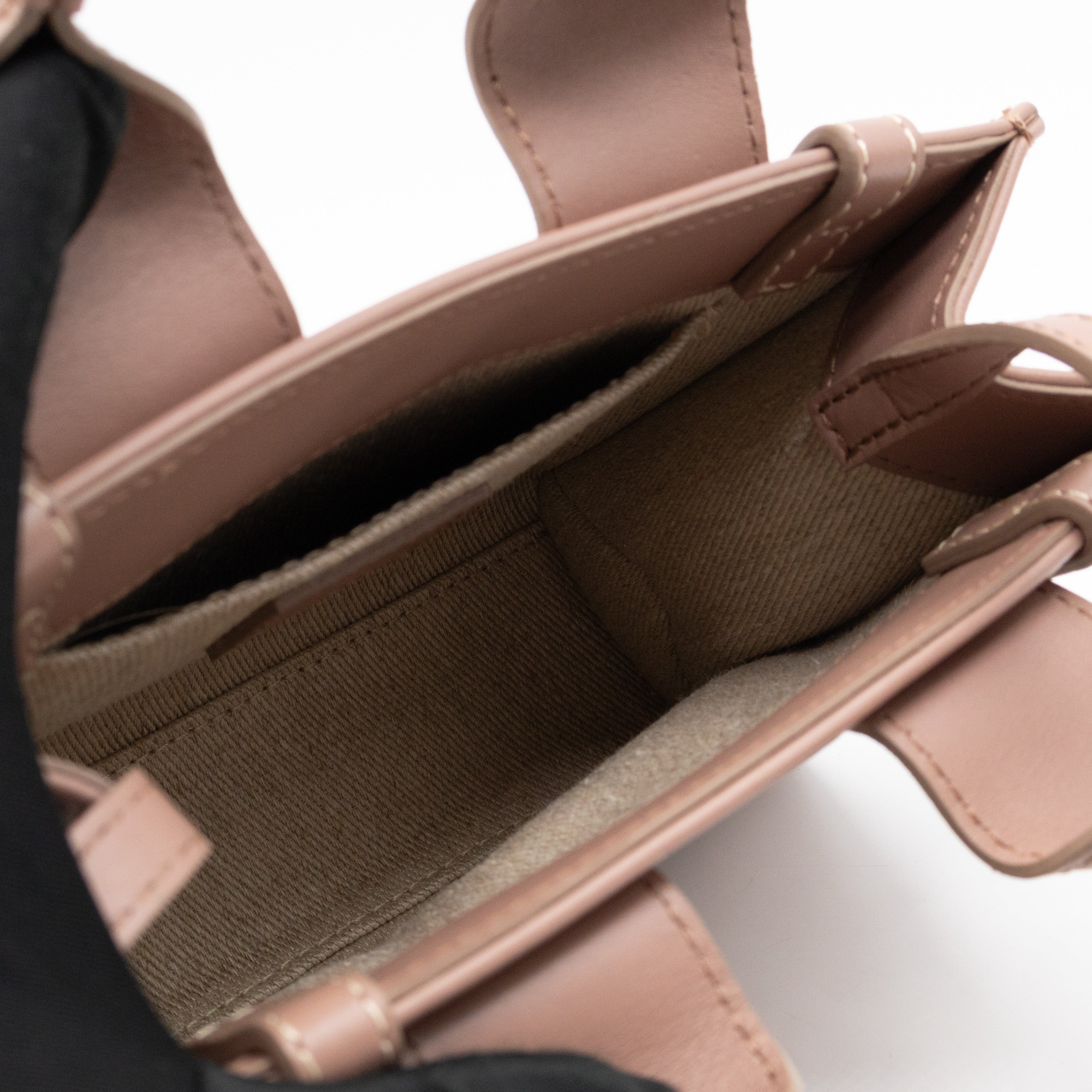Woody Tote Small Dark Beige Leather