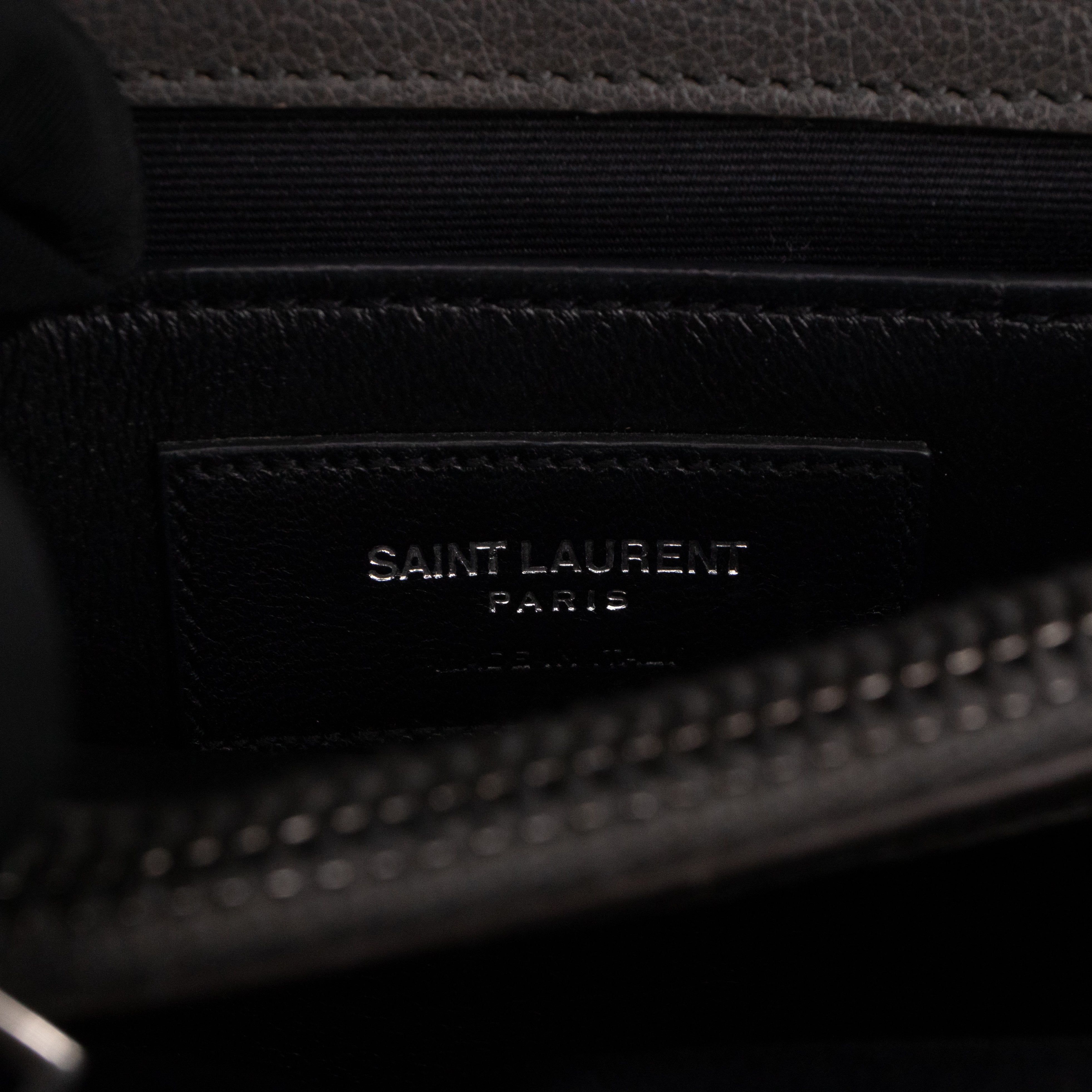 College Medium Chevron Quilted Gray Leather