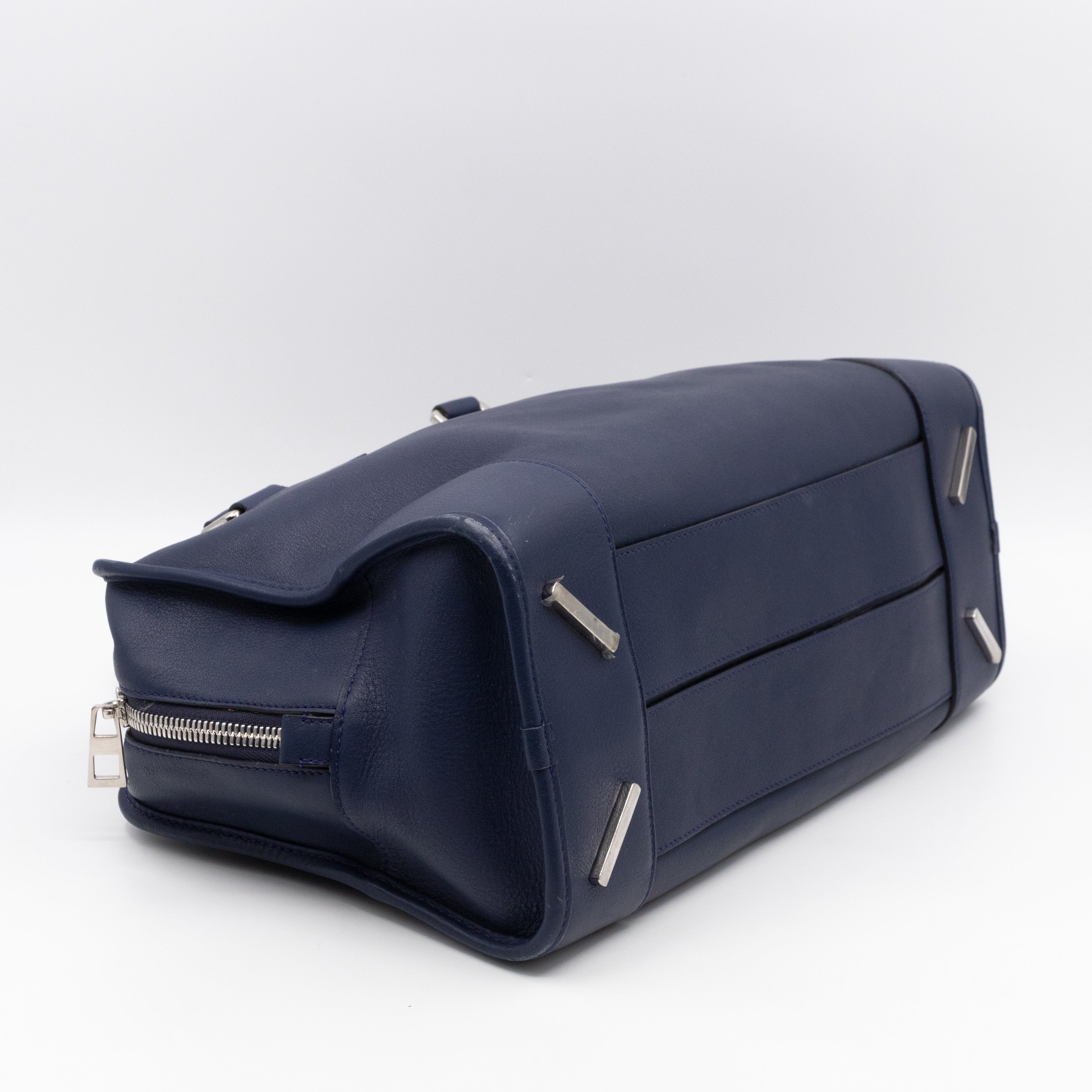 Amazona 36 Navy Leather With Shoulder Strap