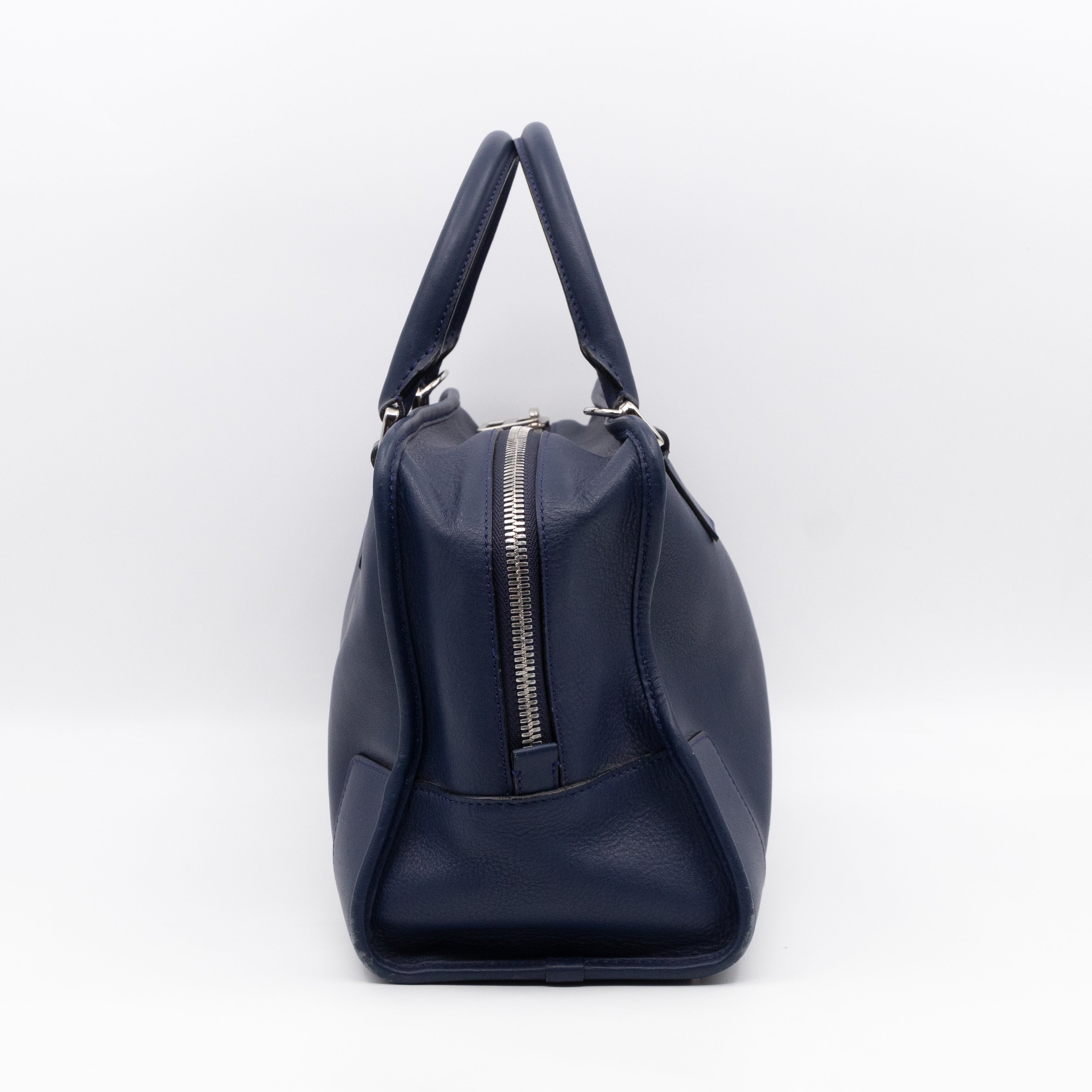 Amazona 36 Navy Leather With Shoulder Strap