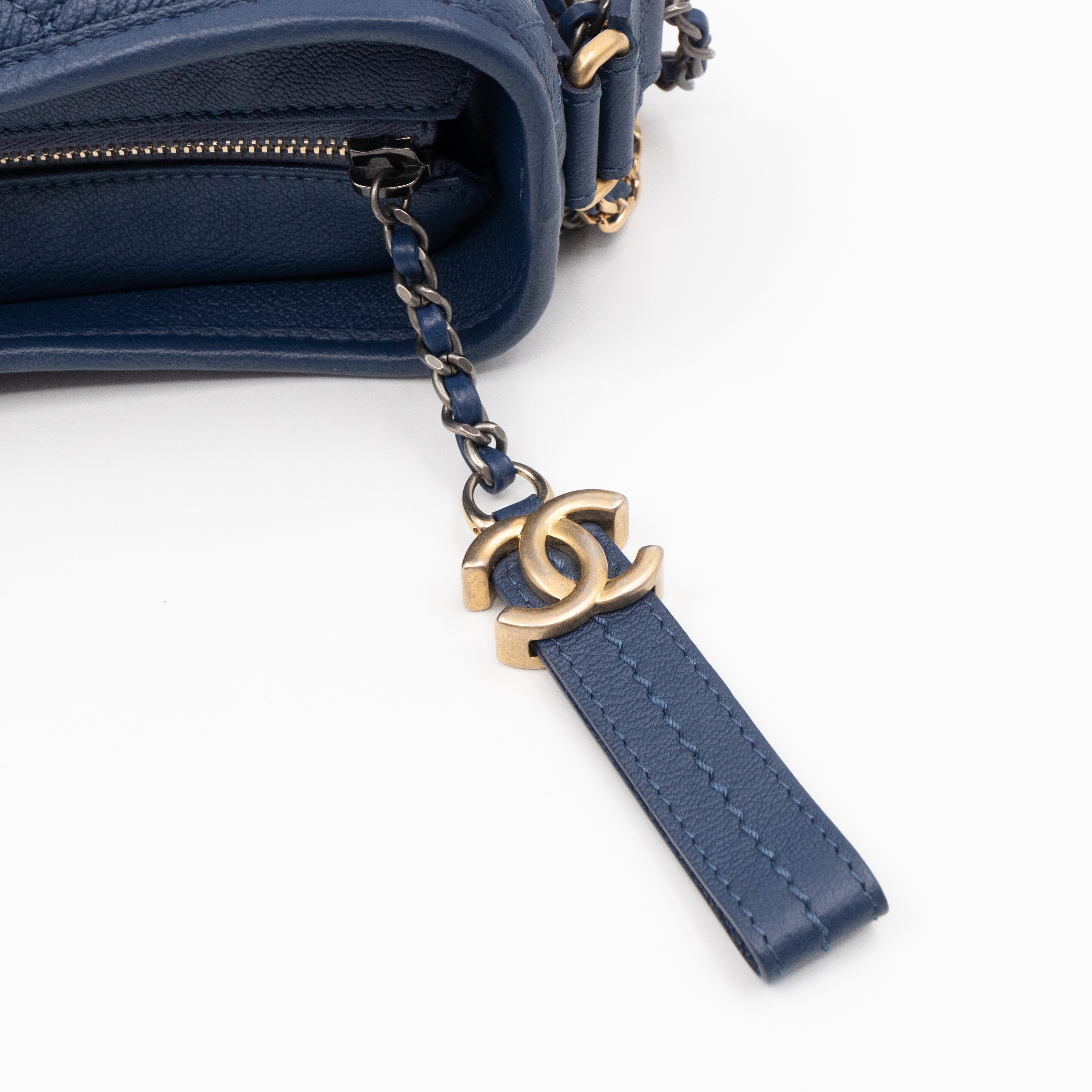 Gabrielle Hobo Large Dark Blue Goatskin Leather