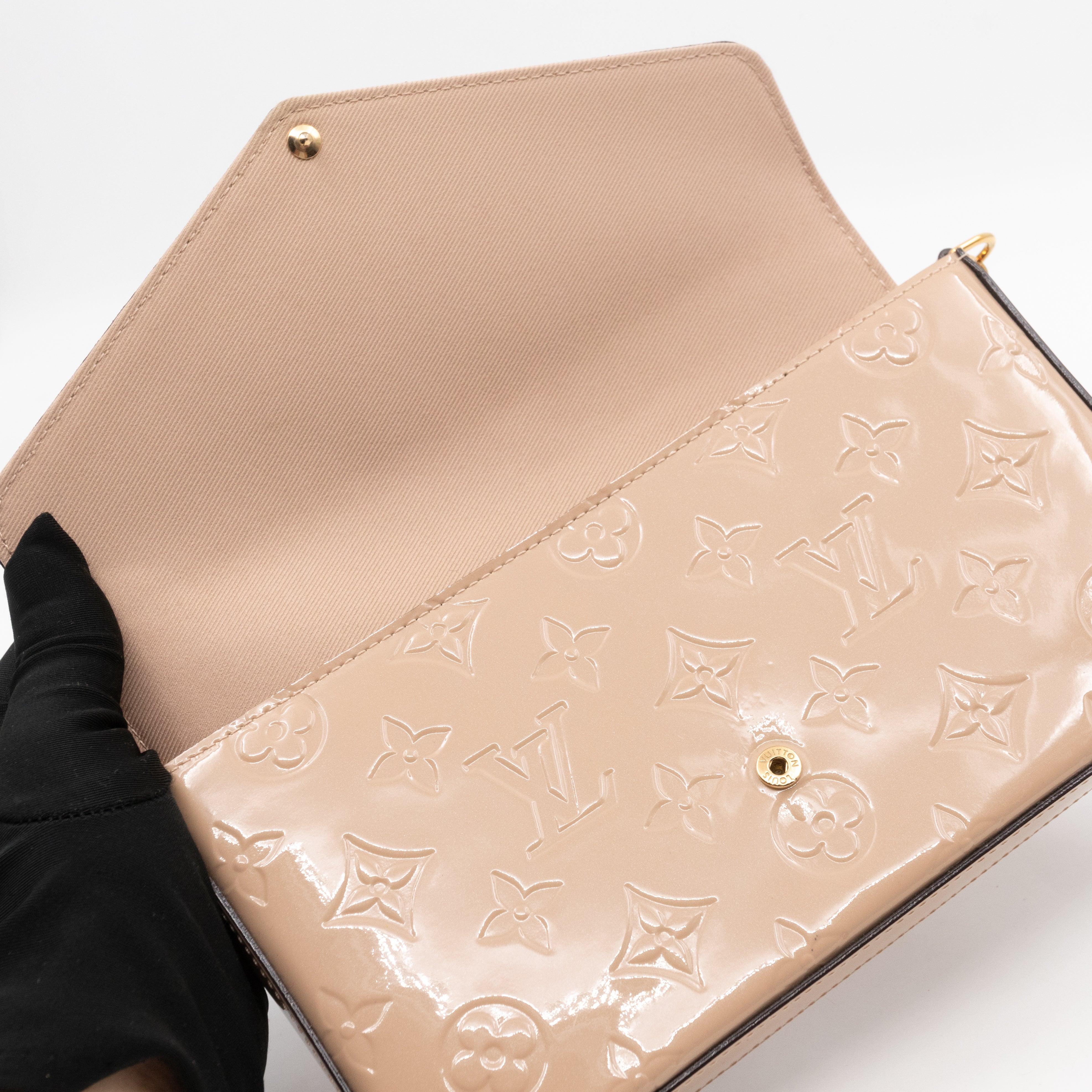 Pochette Felicie Beige Vernis Leather