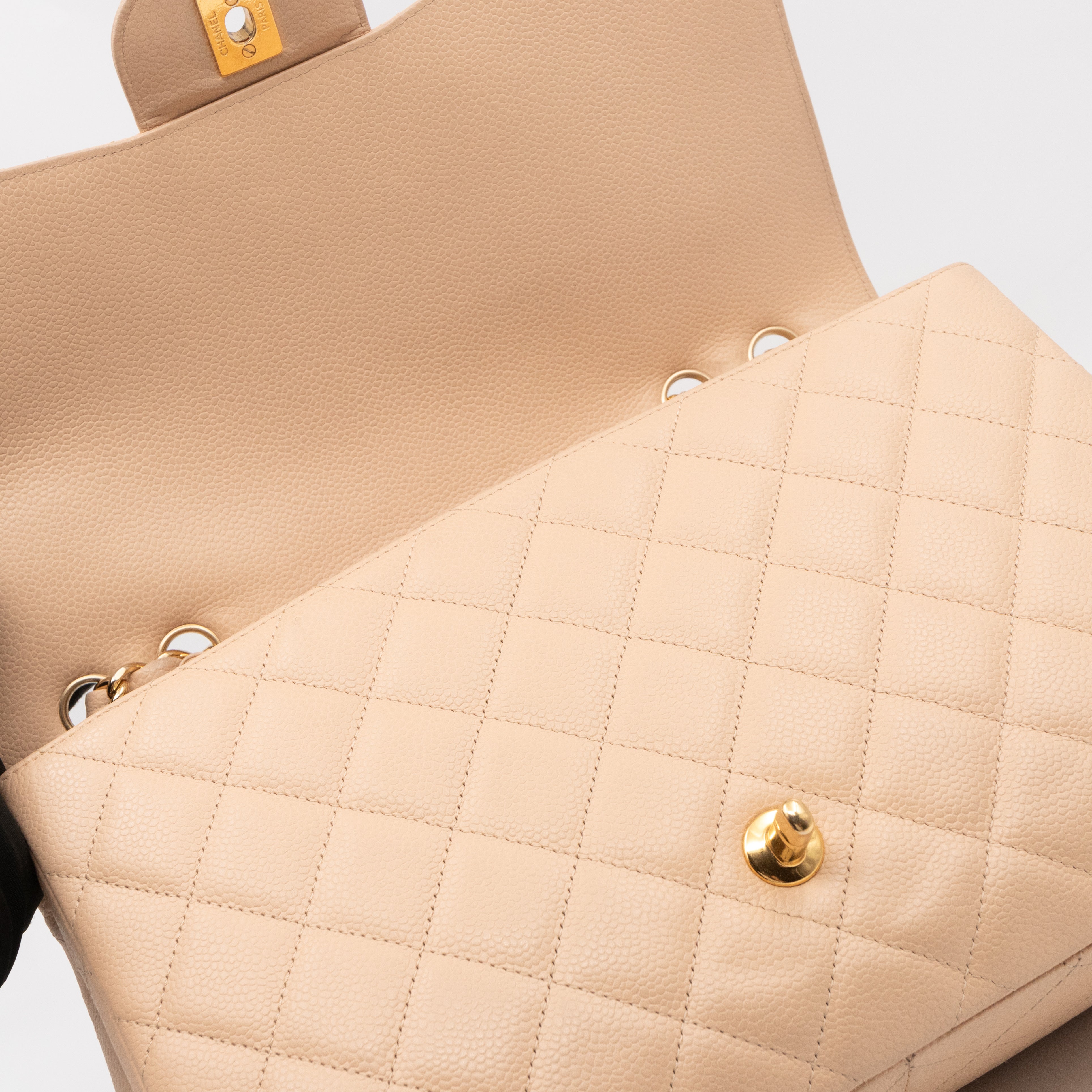Classic Single Flap Jumbo Beige Caviarskin Leather Gold