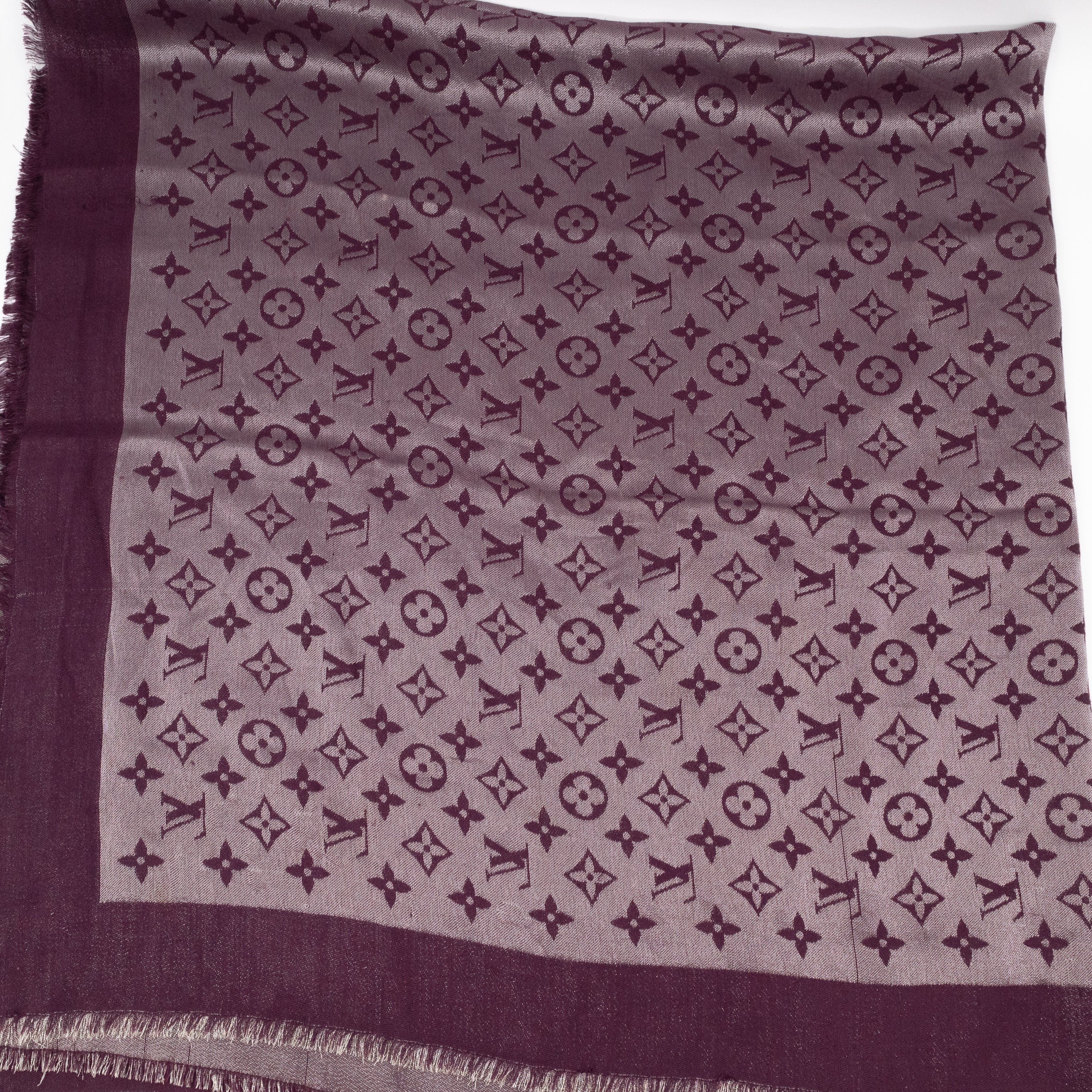 Monogram Shine Shawl Amarante
