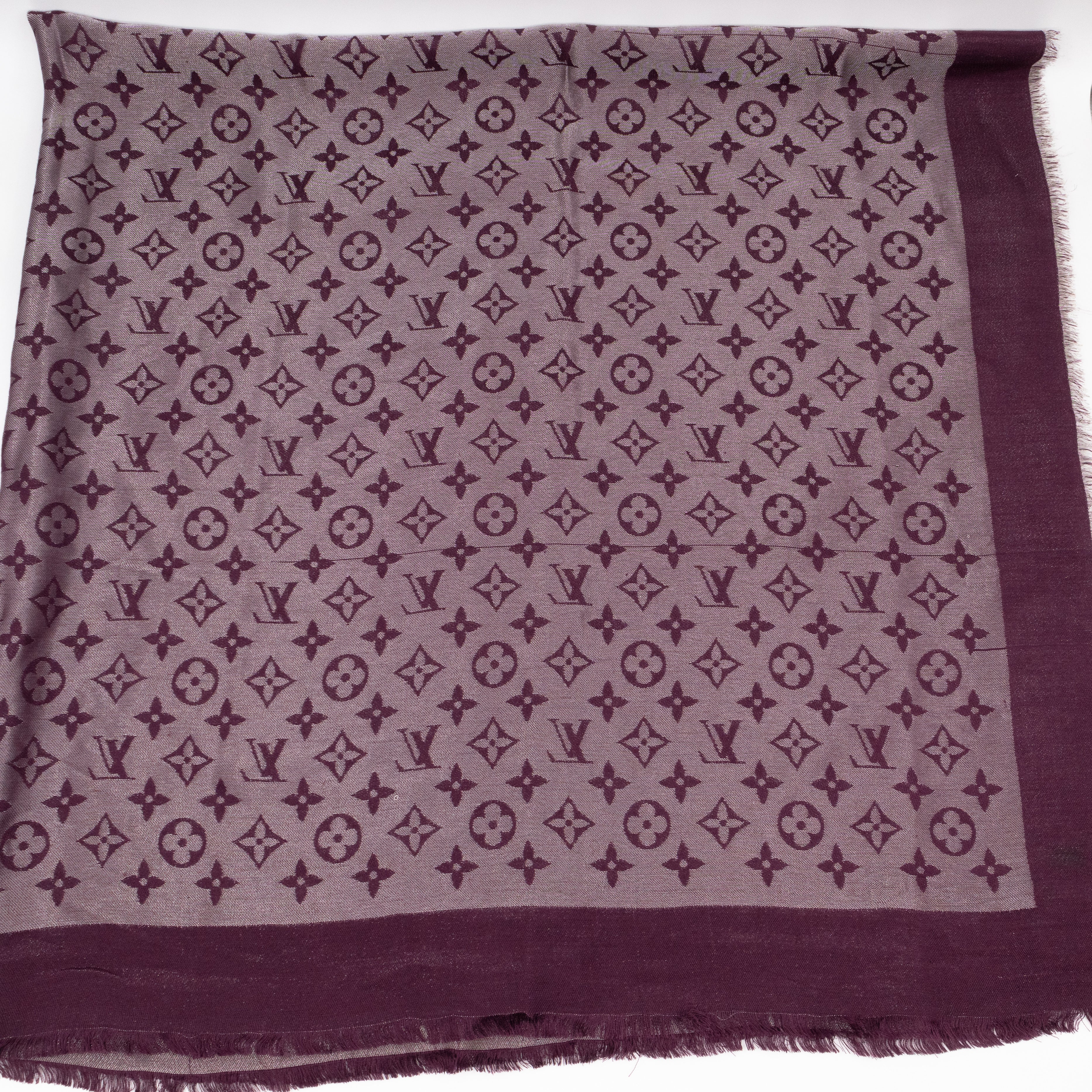 Monogram Shine Shawl Amarante