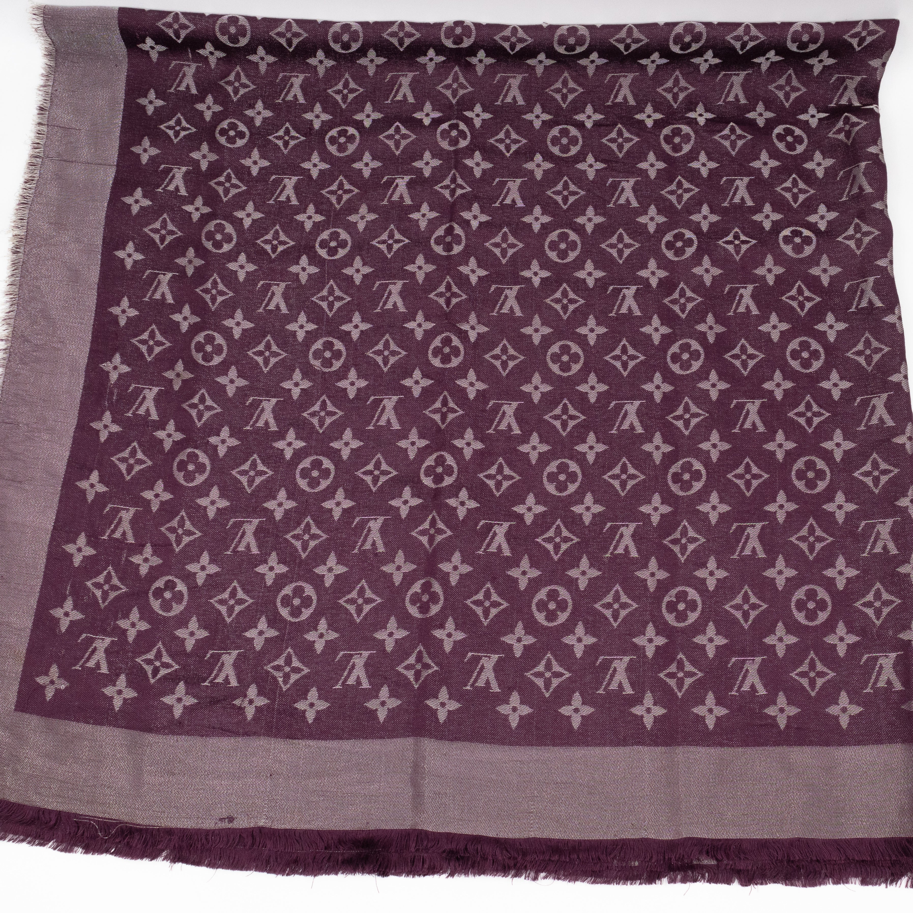 Monogram Shine Shawl Amarante