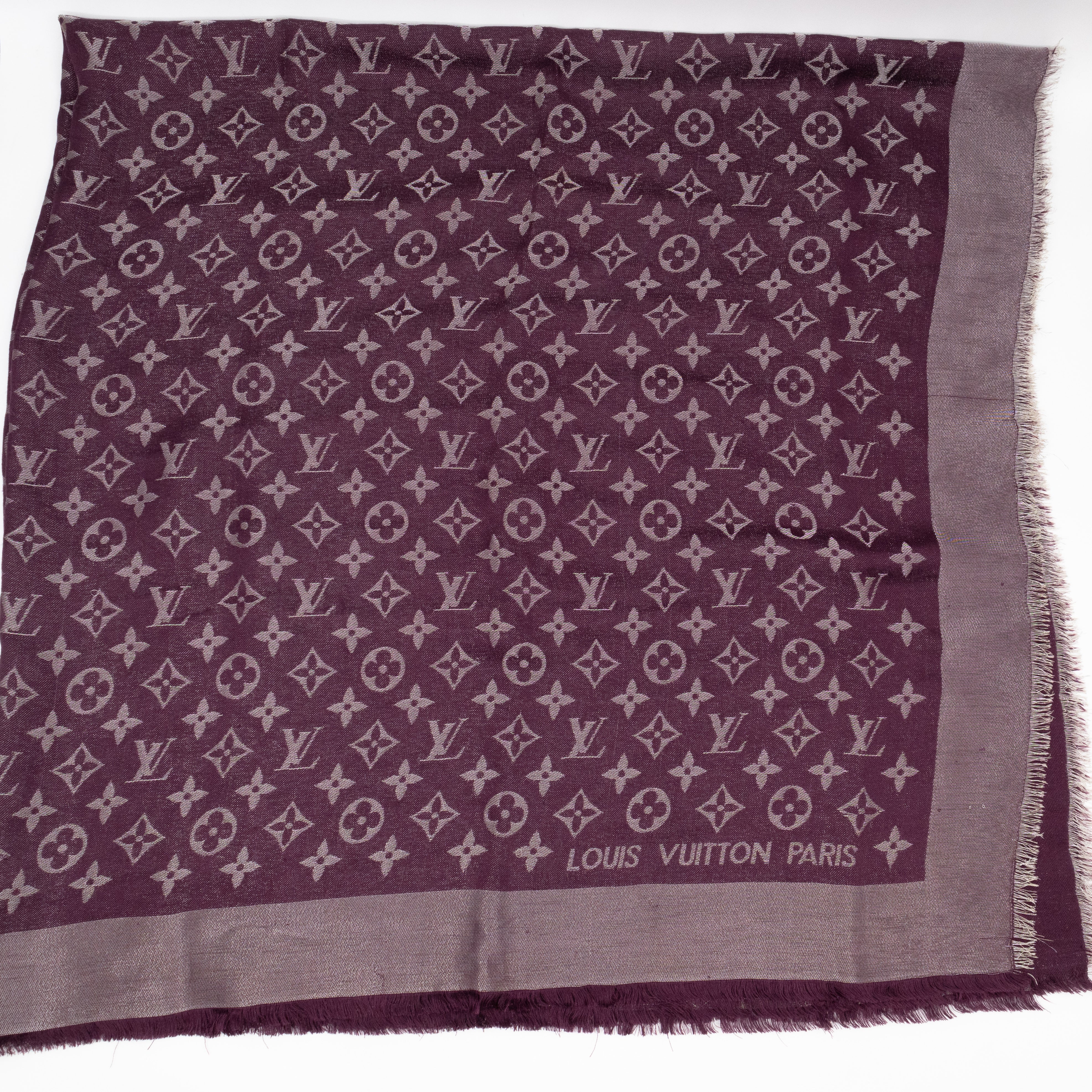 Monogram Shine Shawl Amarante