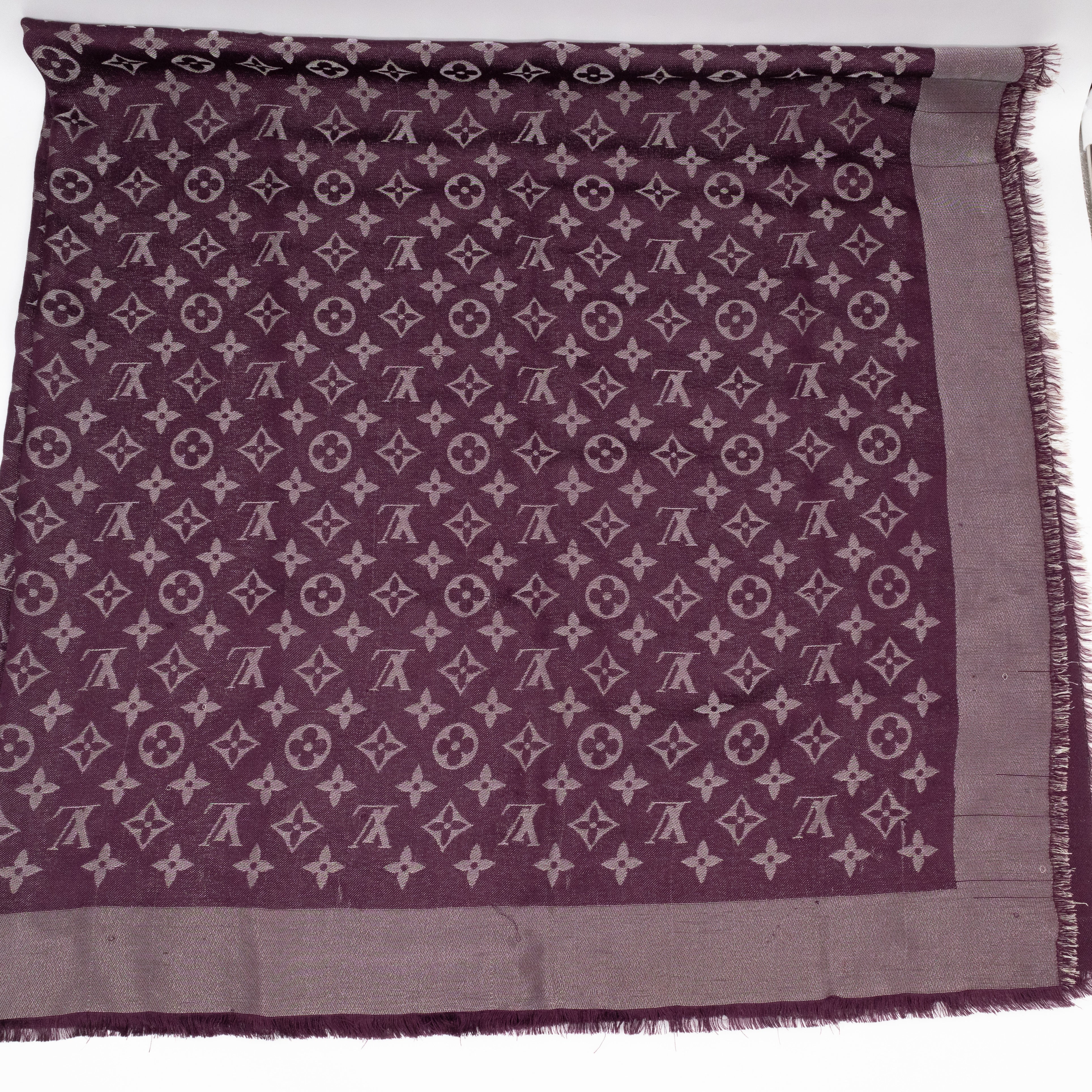 Monogram Shine Shawl Amarante