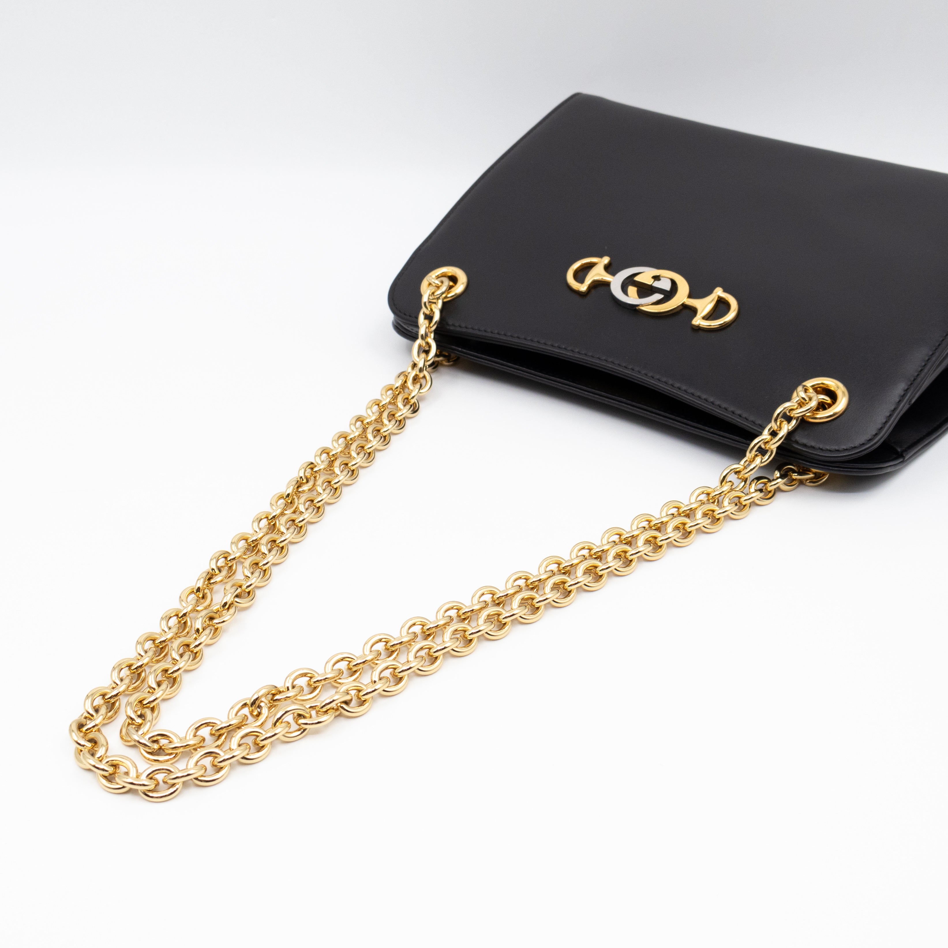 Zumi Chain Shoulder Bag Black Leather