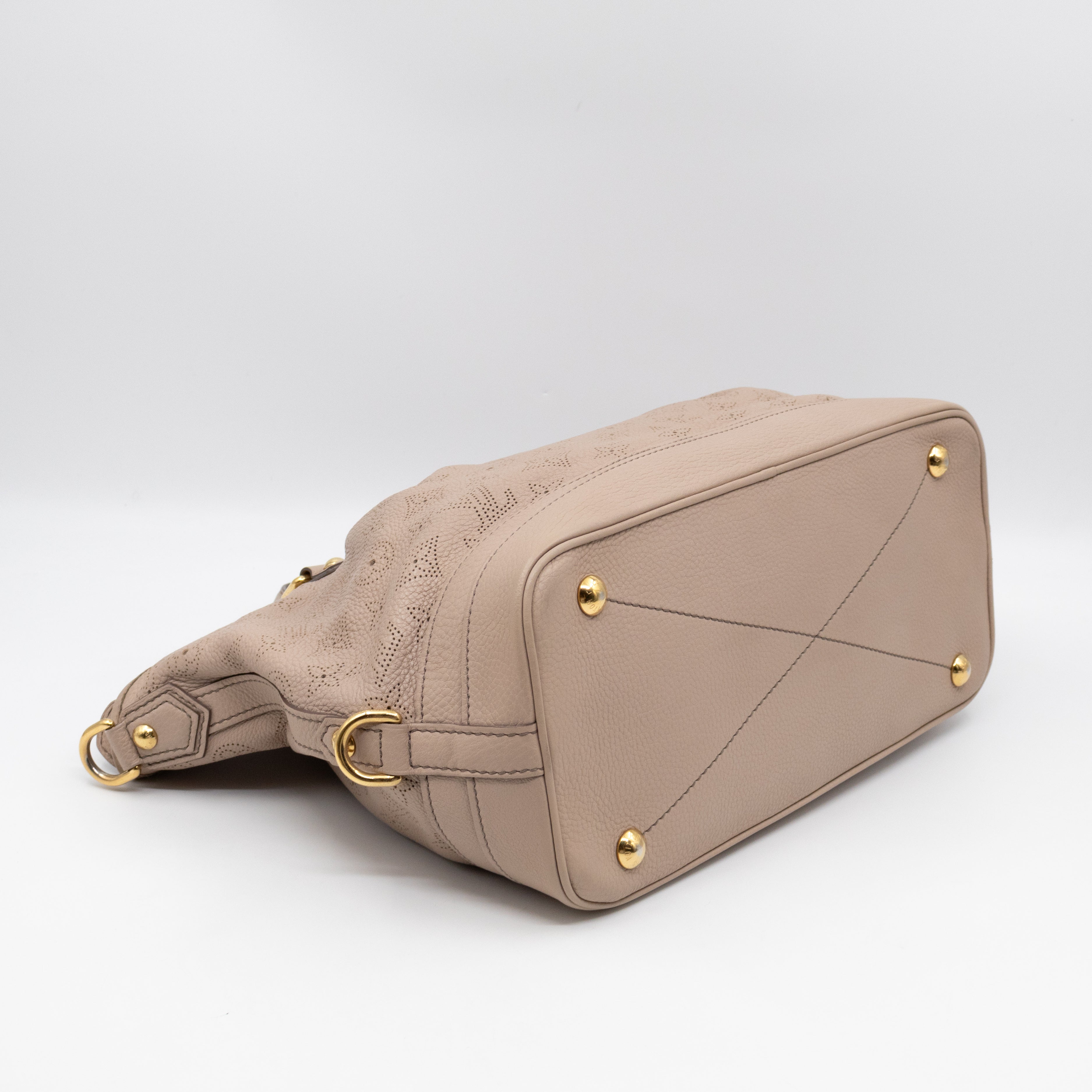 Stellar PM Beige Mahina Leather