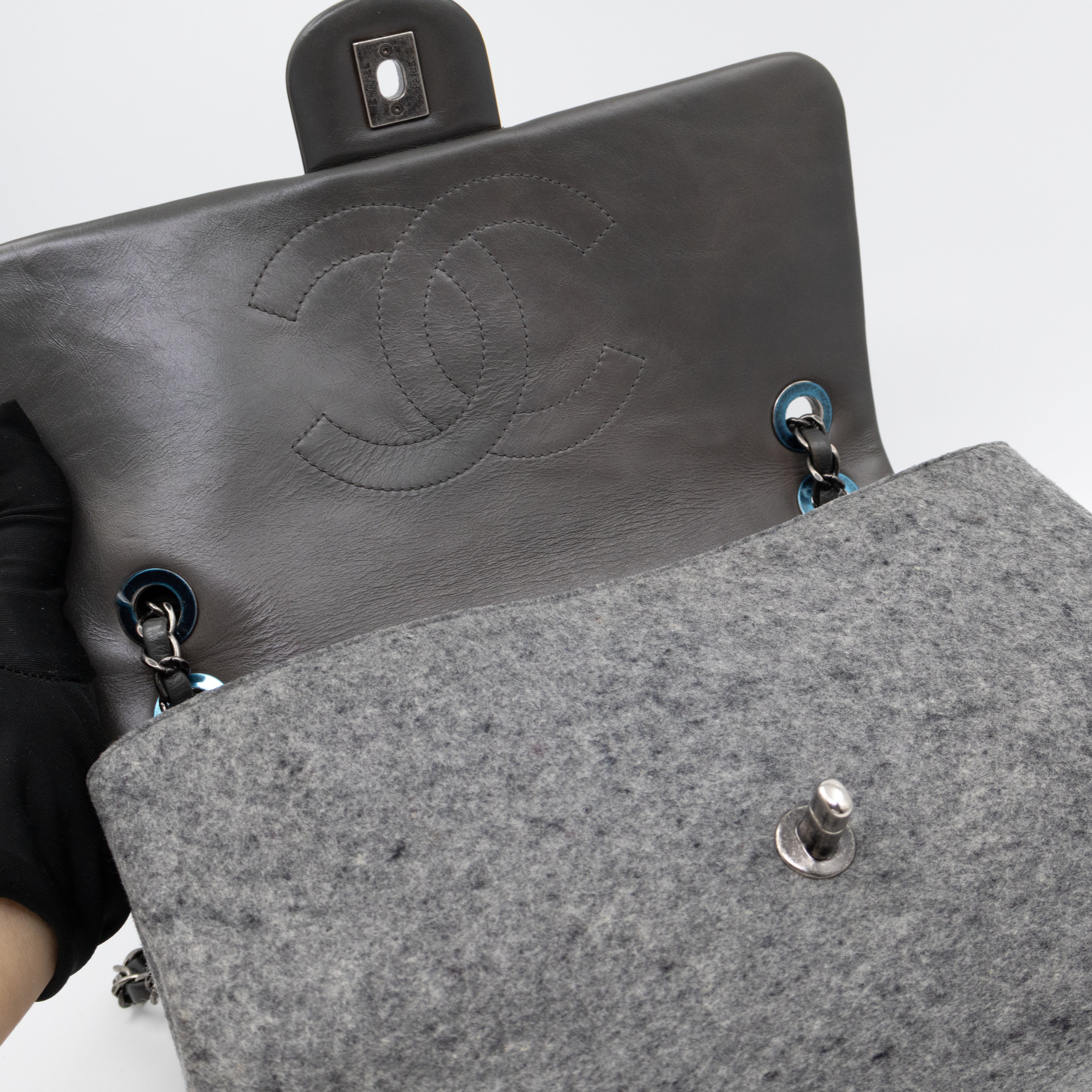 Edelweiss Flower Flap Bag Grey Glazed Calfskin & Felt