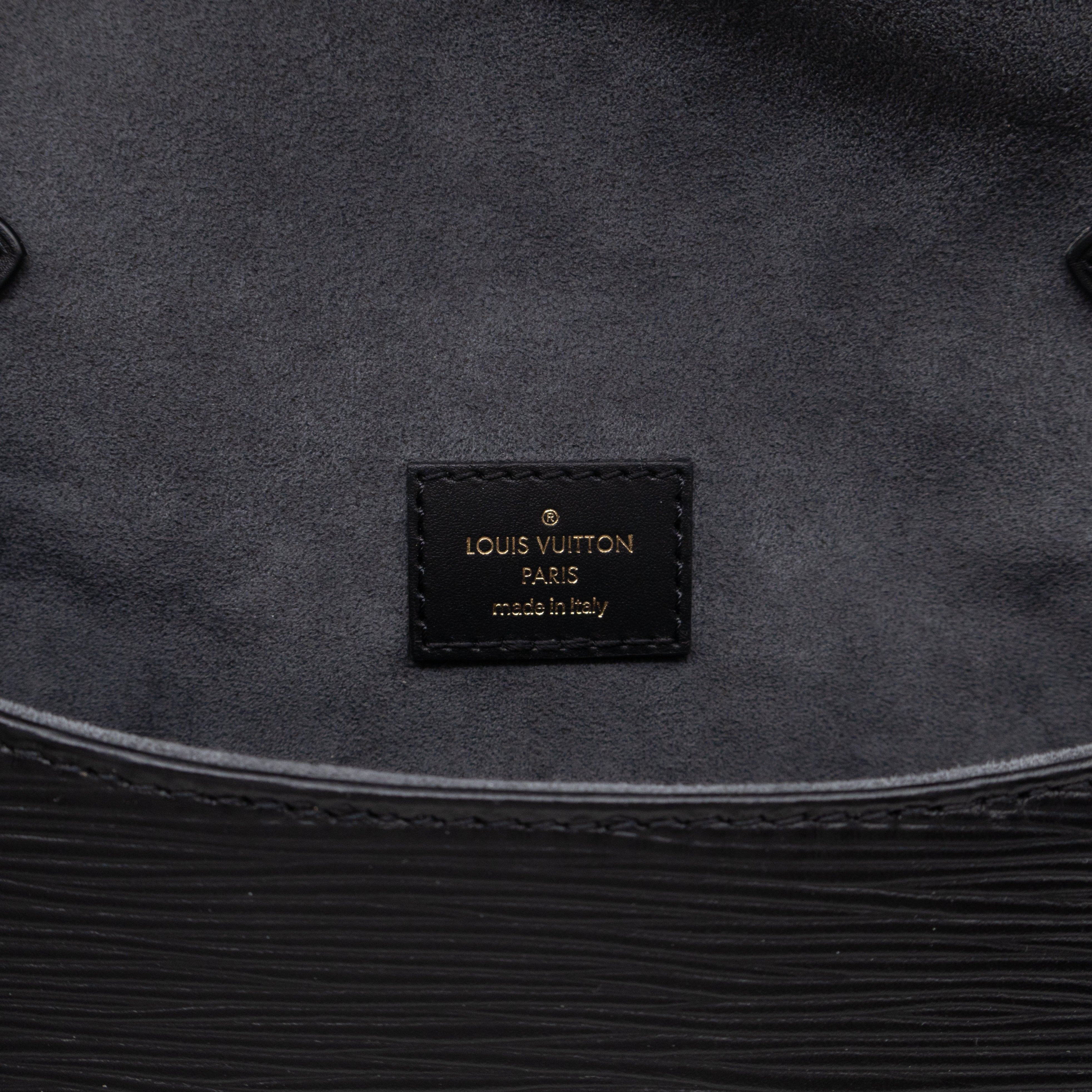 Saumur BB Black Epi Leather