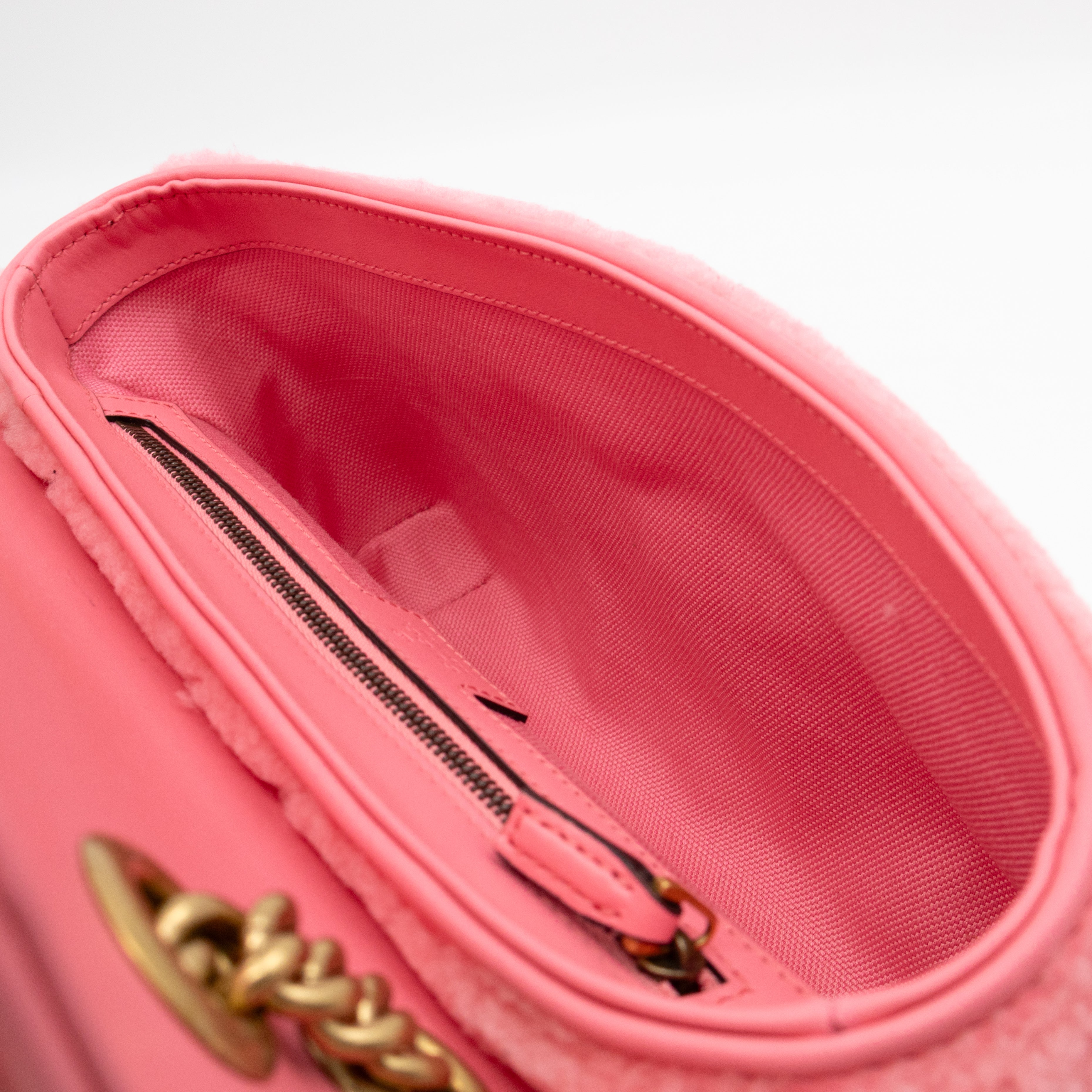 GG Marmont Small Flap Bag Pink Shearling