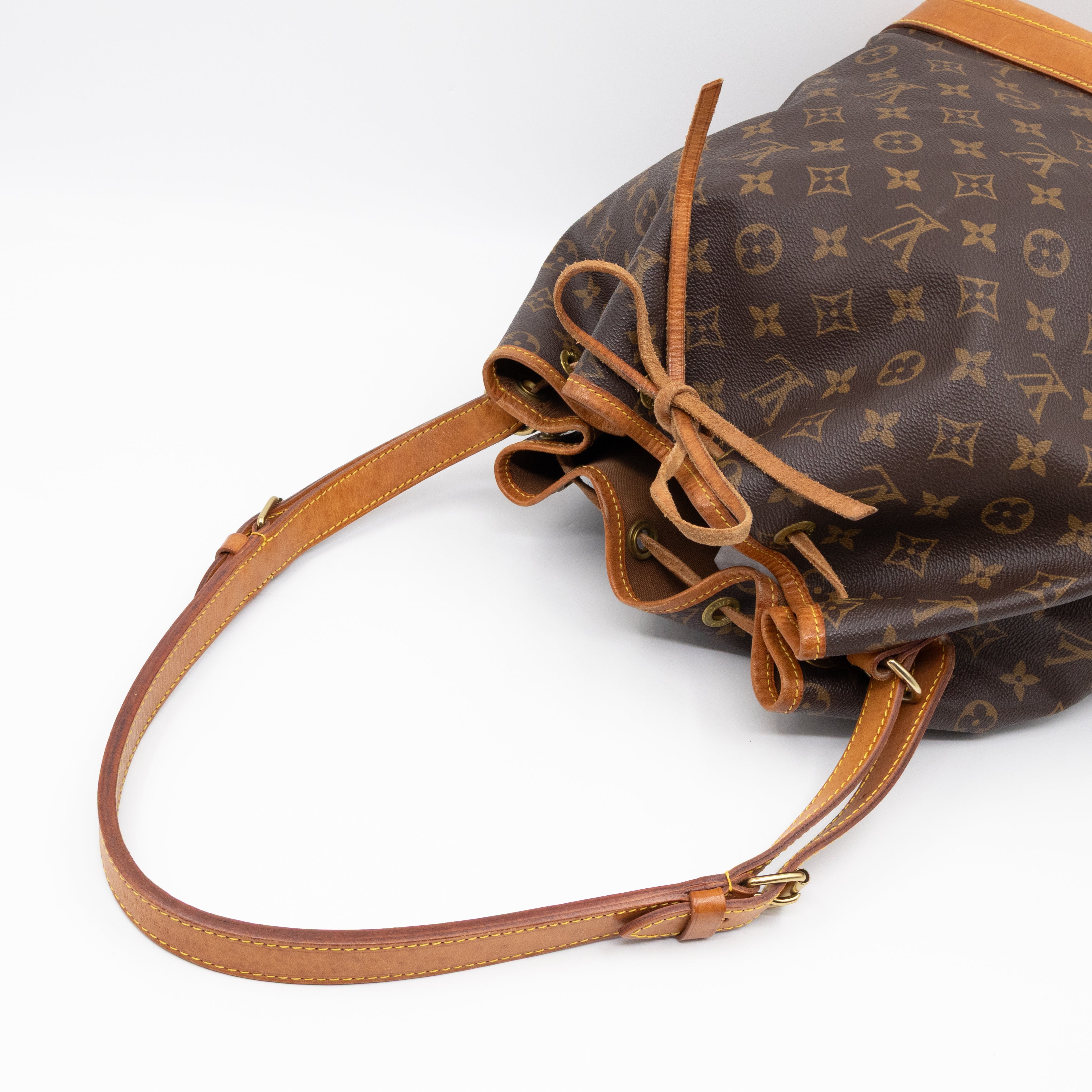 Noe Monogram