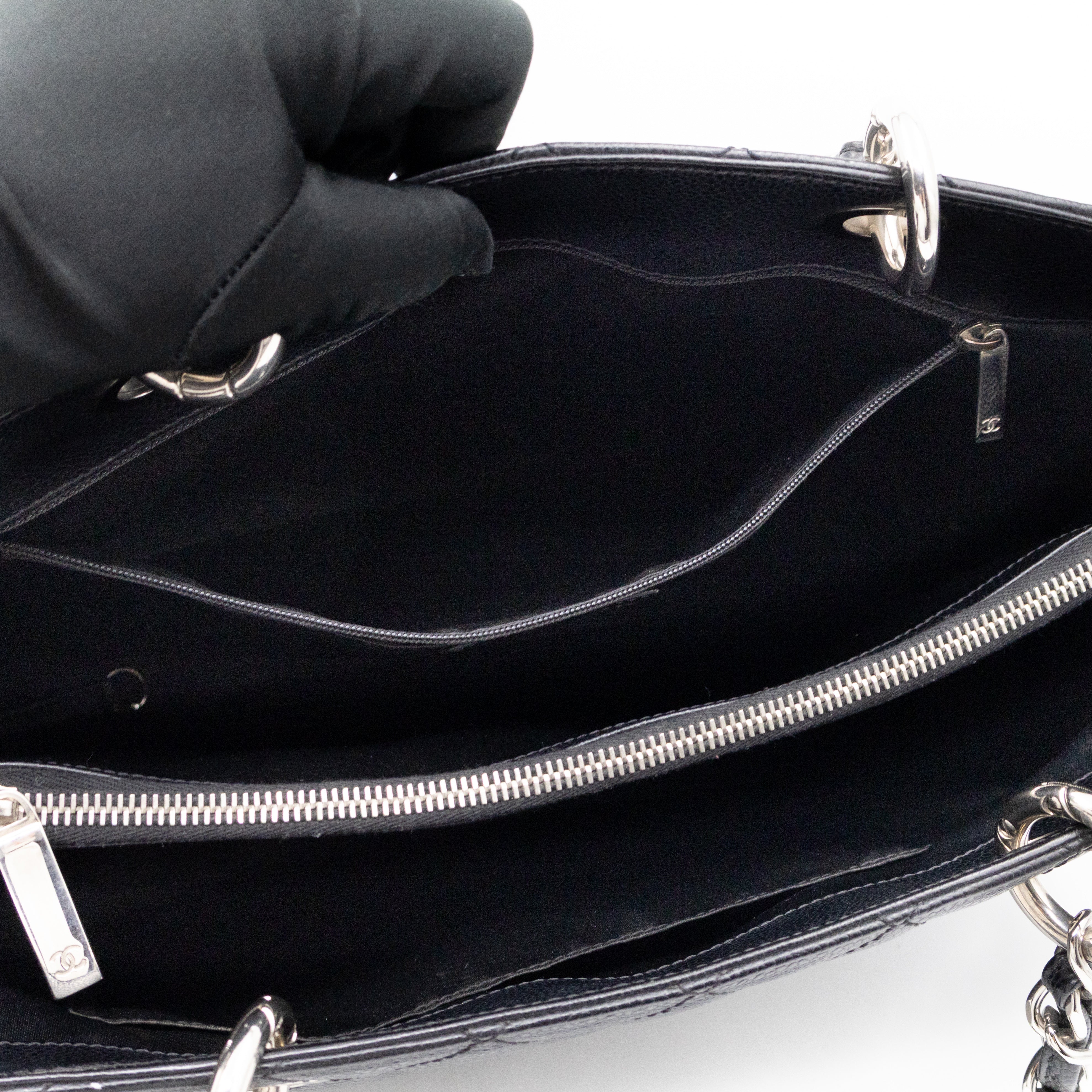 GST Grand Shopping Tote Black Caviar Silver