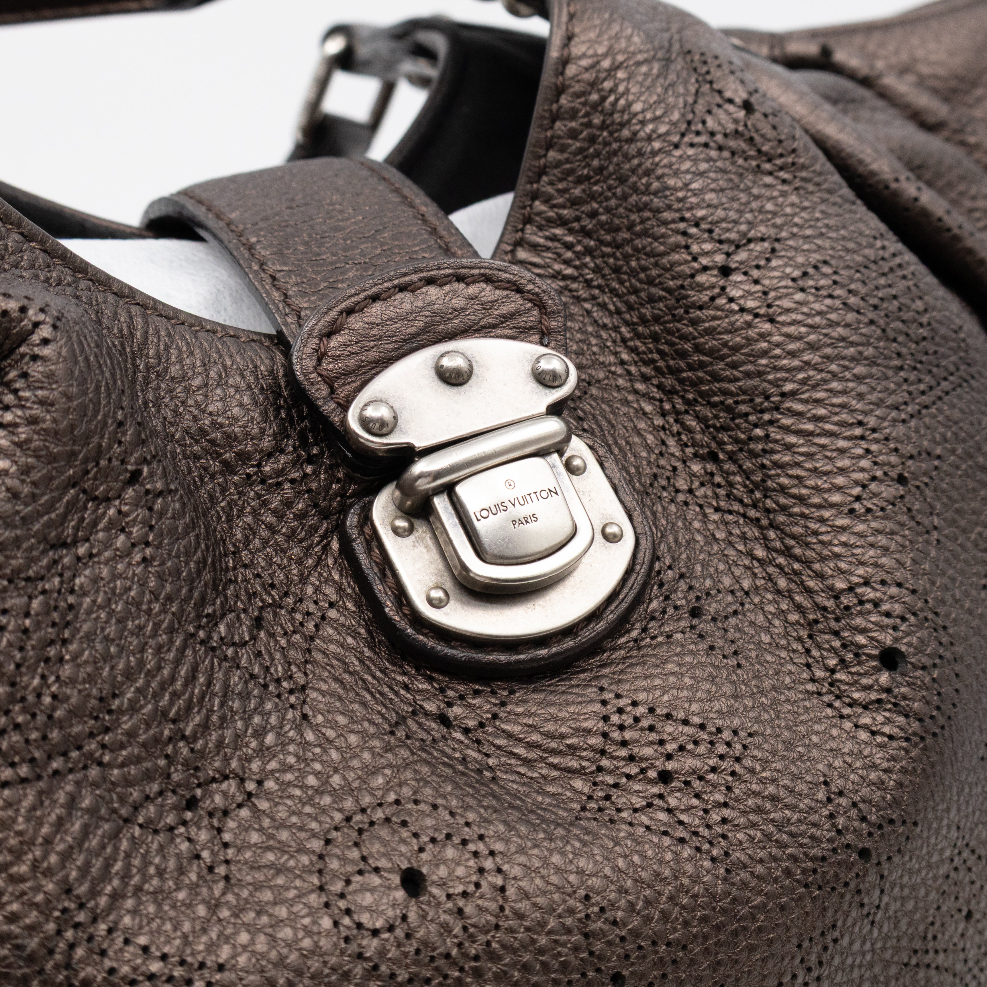 Mahina L Mordore Metallic Leather