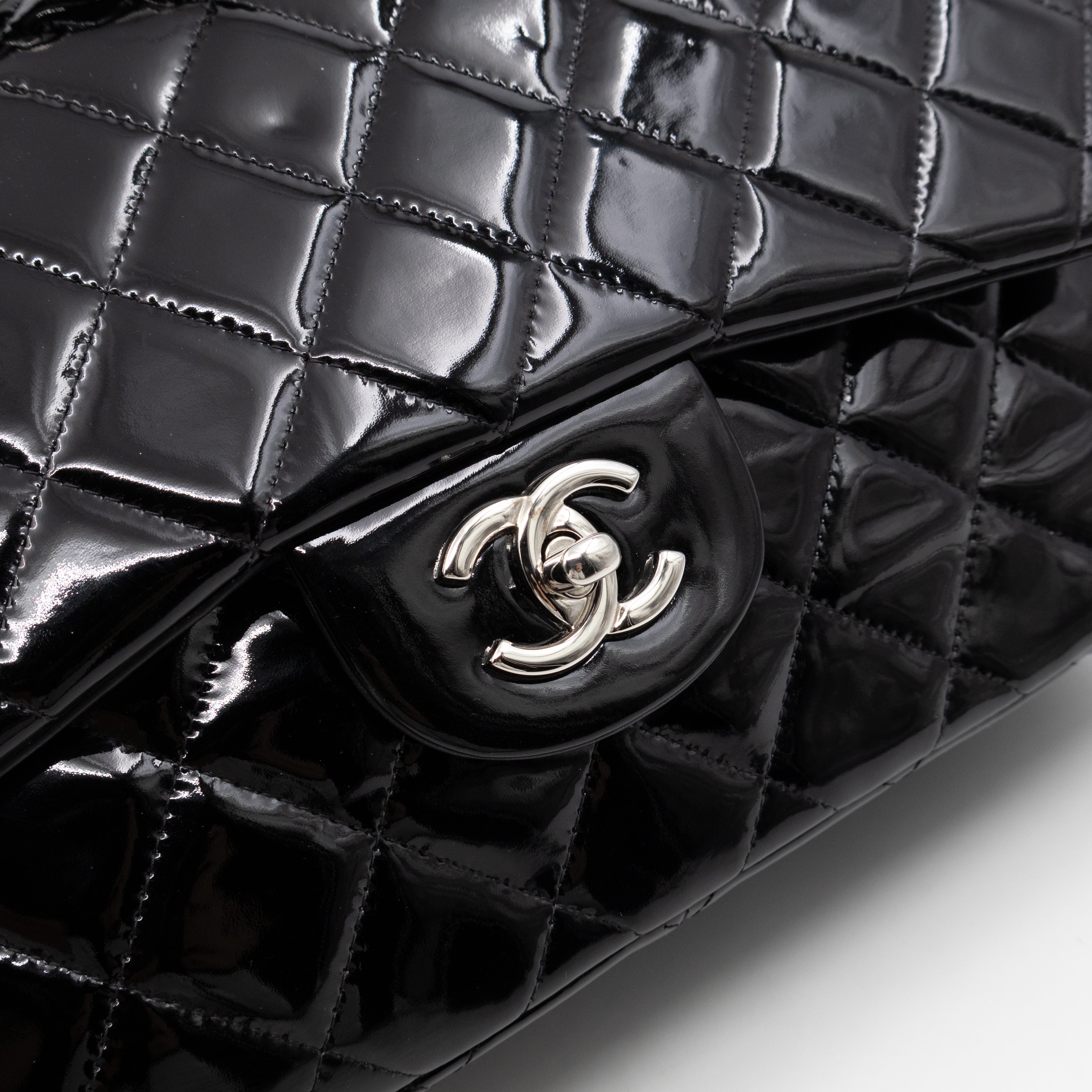 Classic Double Flap Jumbo Black Patent Leather