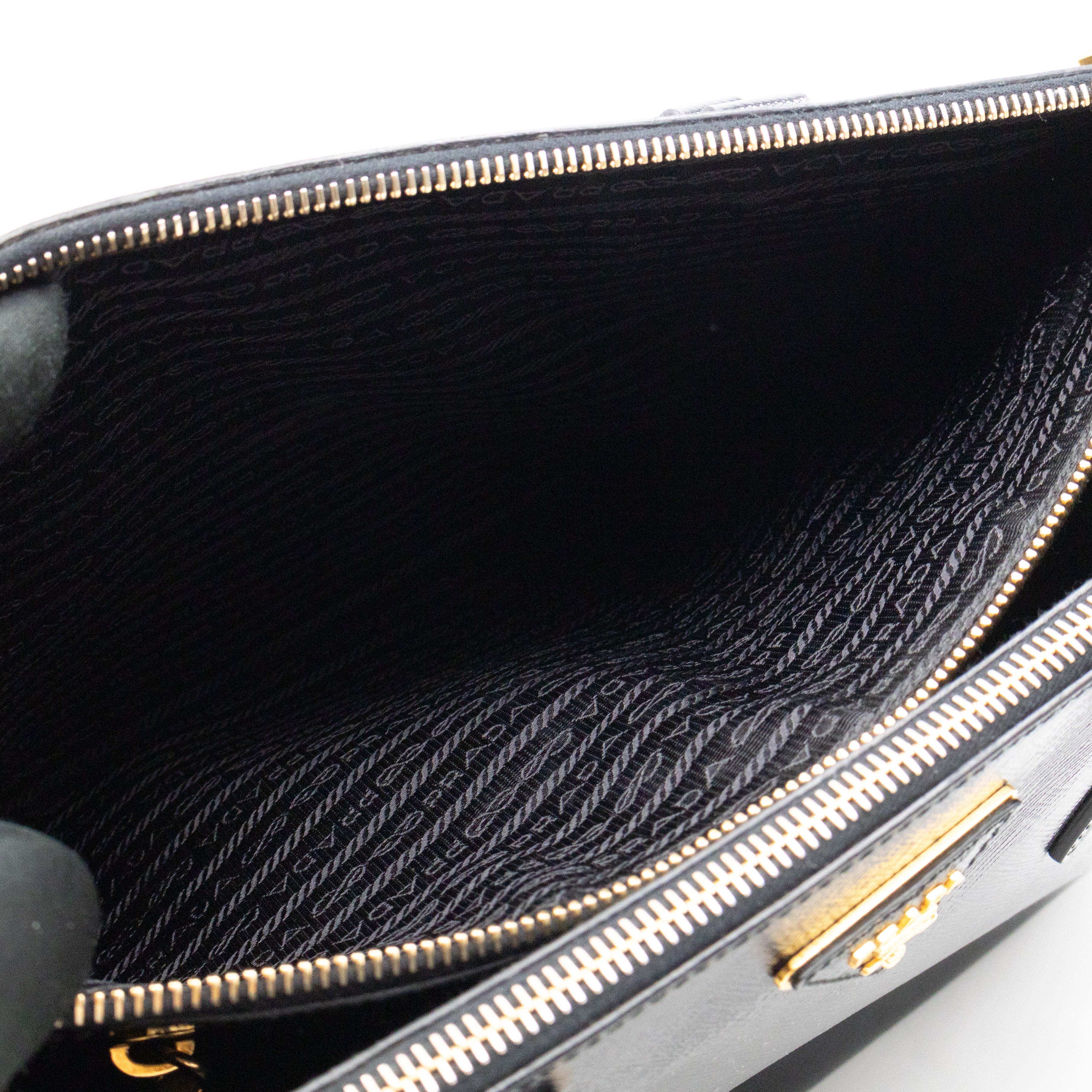 Galleria Double Zip Large Black Saffiano Leather