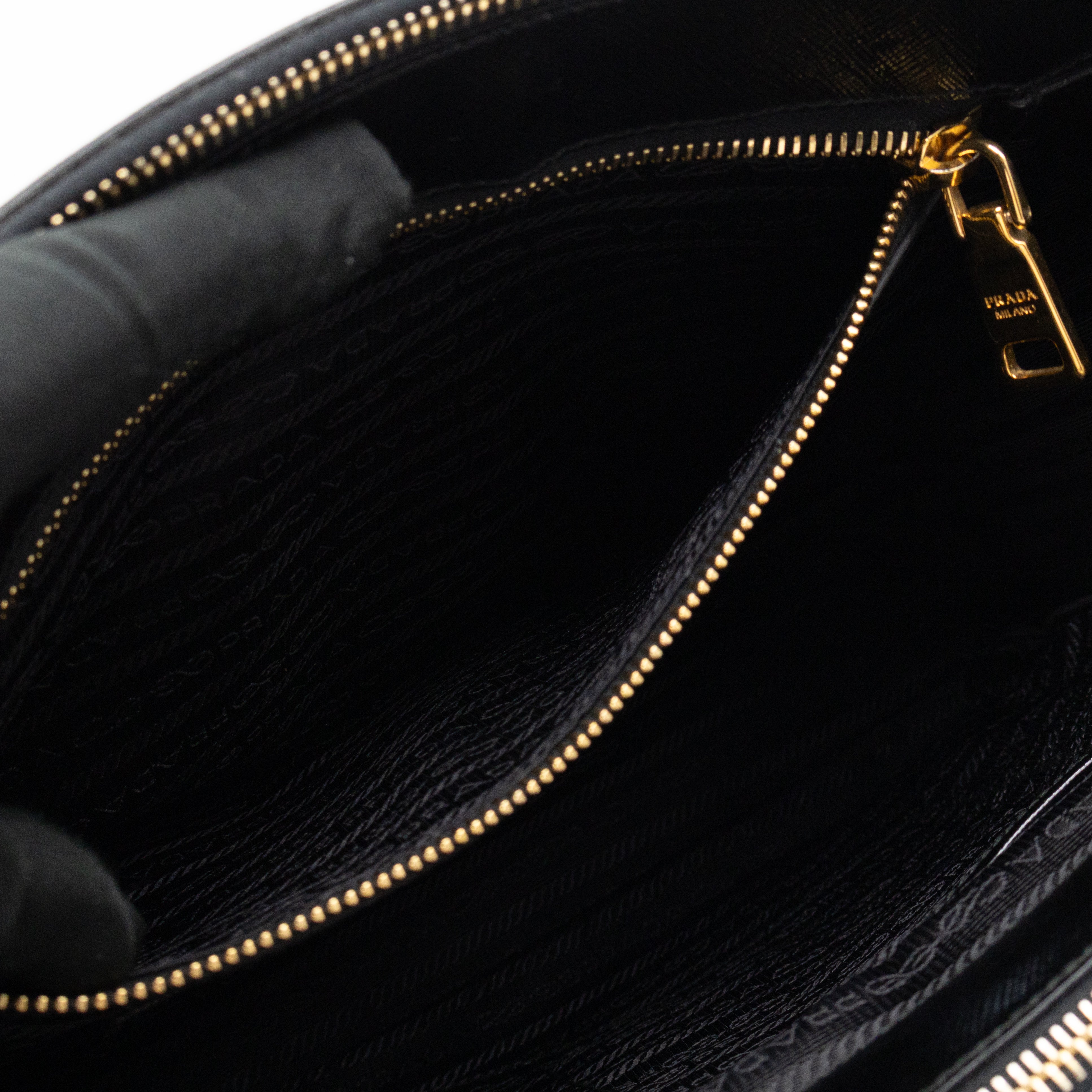 Galleria Double Zip Large Black Saffiano Leather