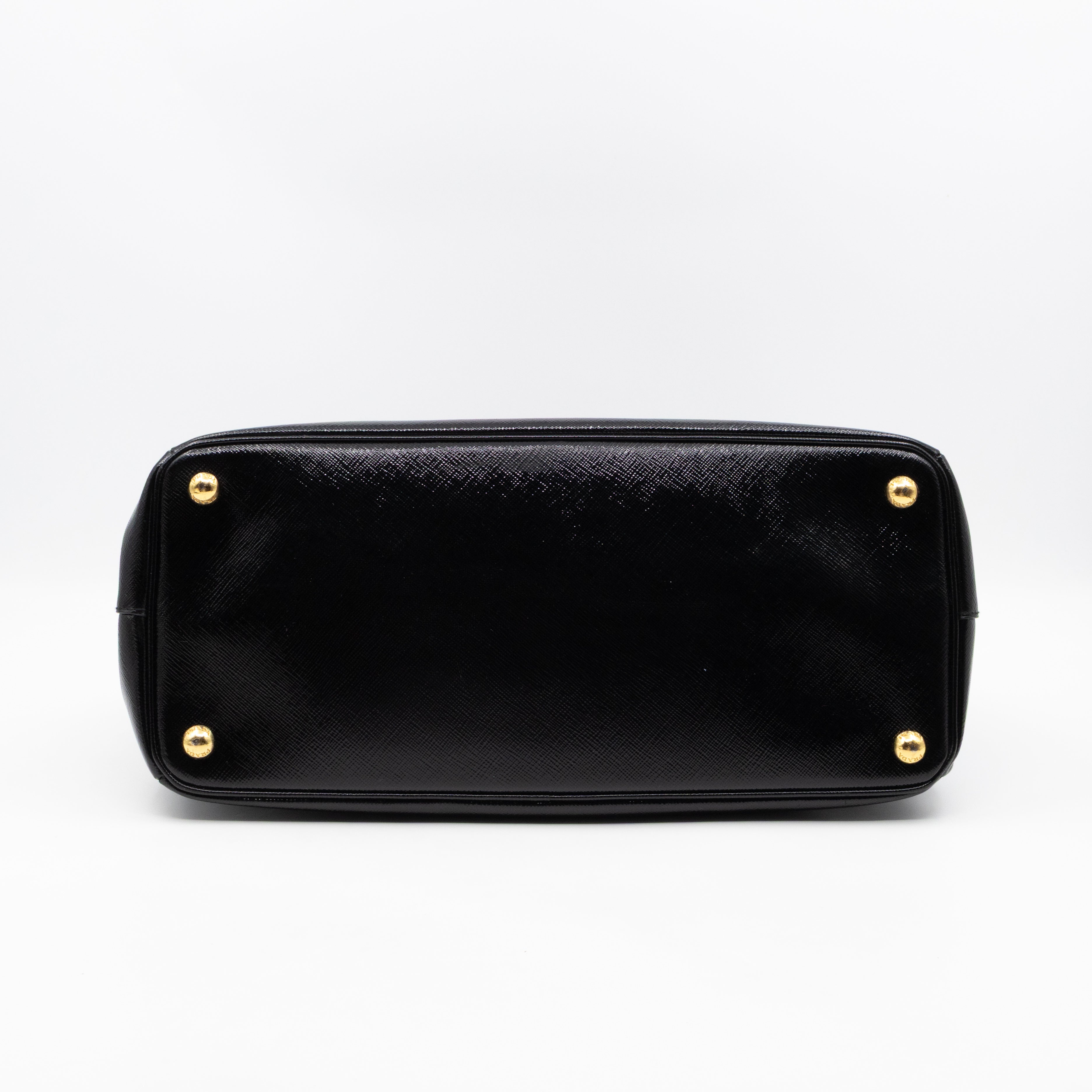 Galleria Double Zip Large Black Saffiano Leather