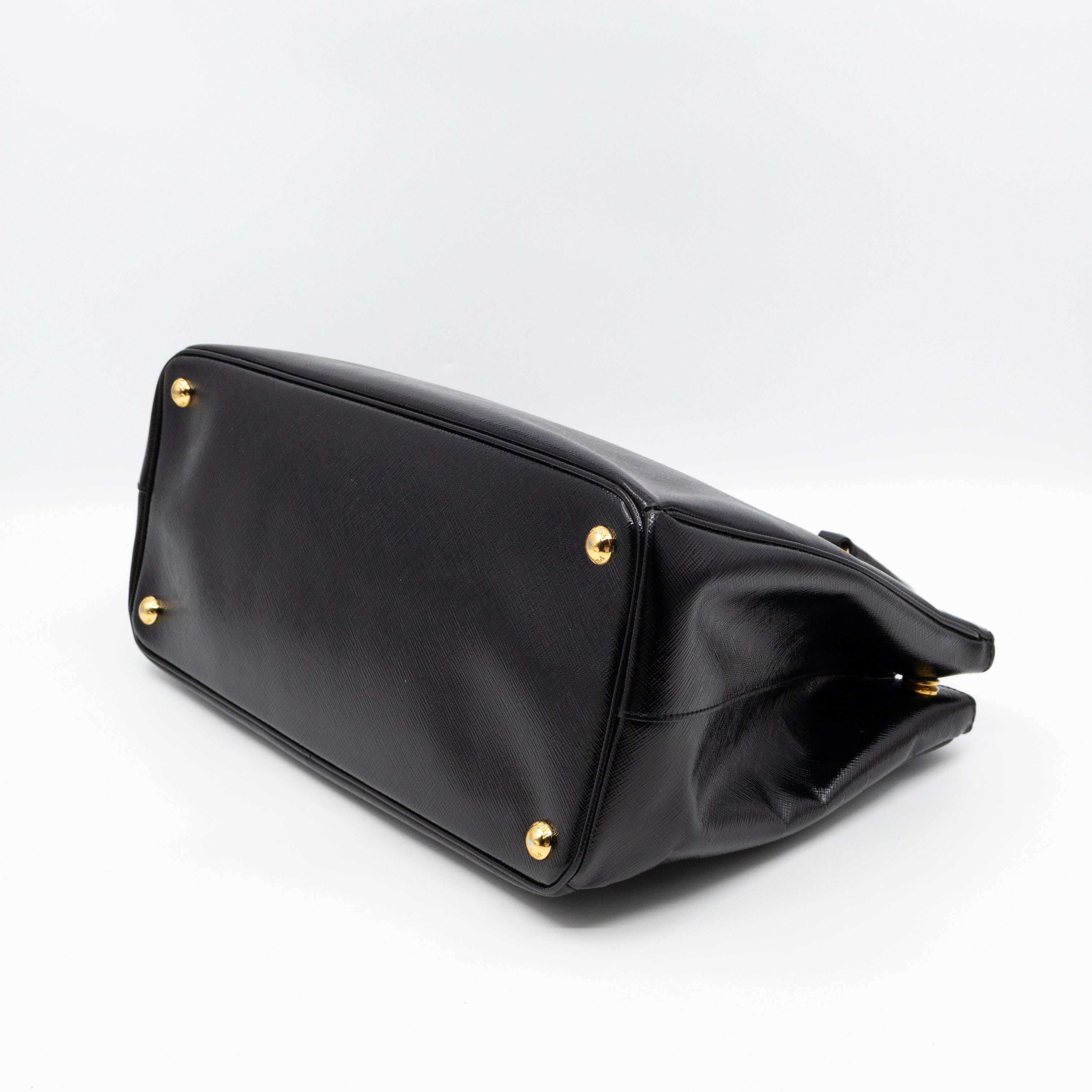 Galleria Double Zip Large Black Saffiano Leather