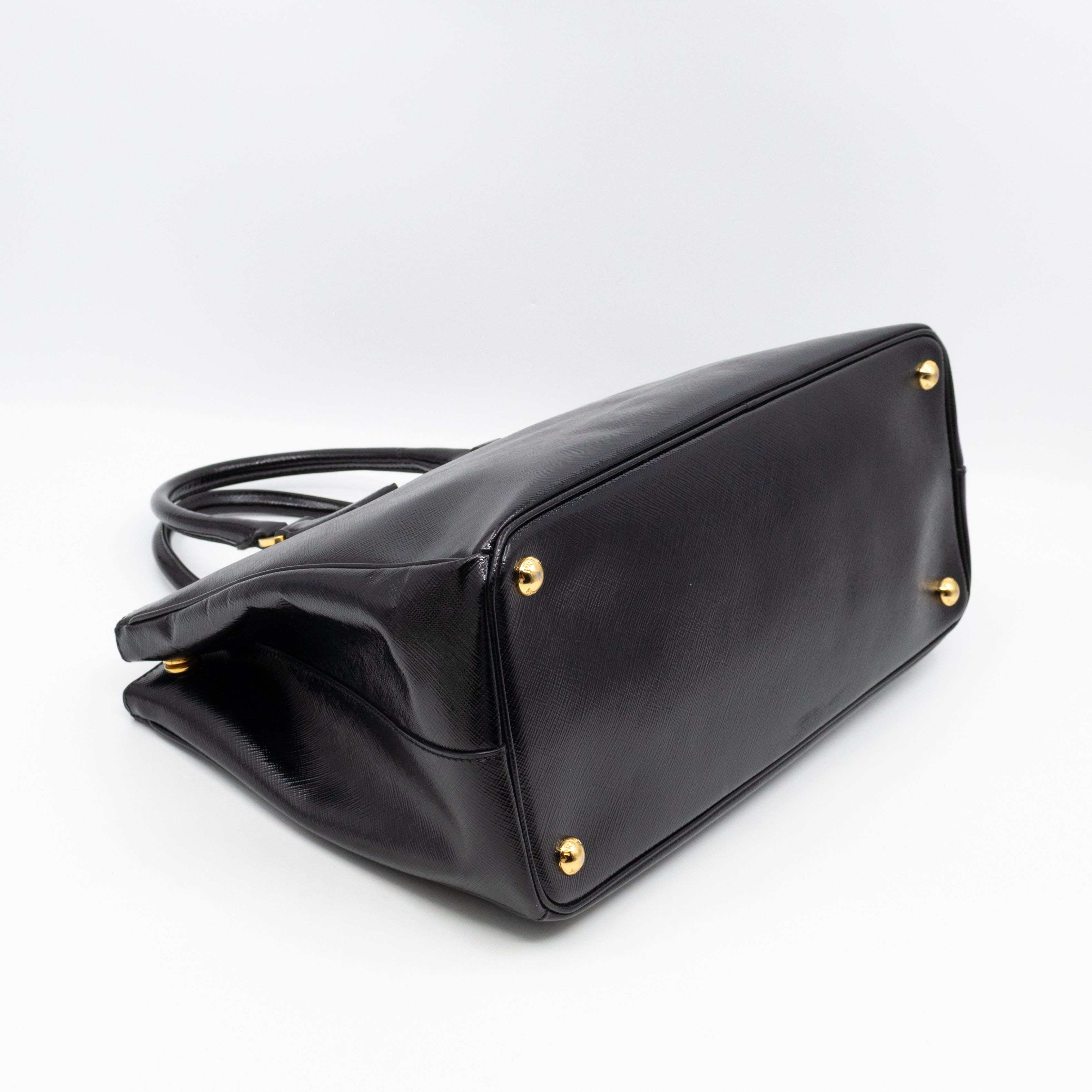 Galleria Double Zip Large Black Saffiano Leather